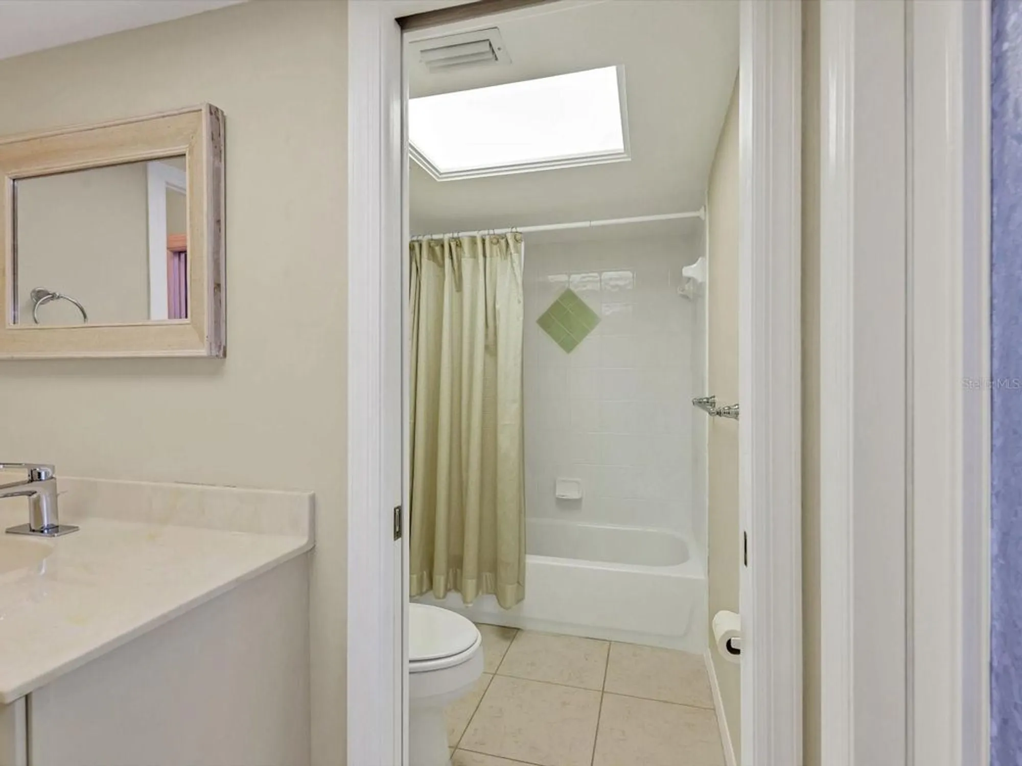 Property Slideshow image 32 of 46 | 1612 pine harrier cir, Sarasota, FL, 34231