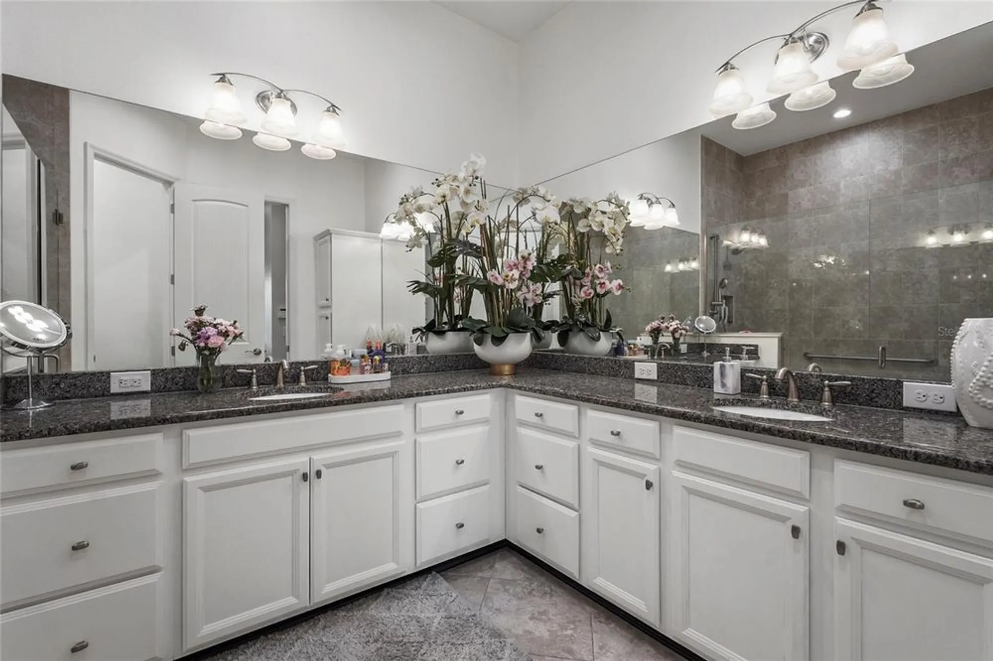 Property Slideshow image 36 of 76 | 303 compass point dr 101, Bradenton, FL, 34209