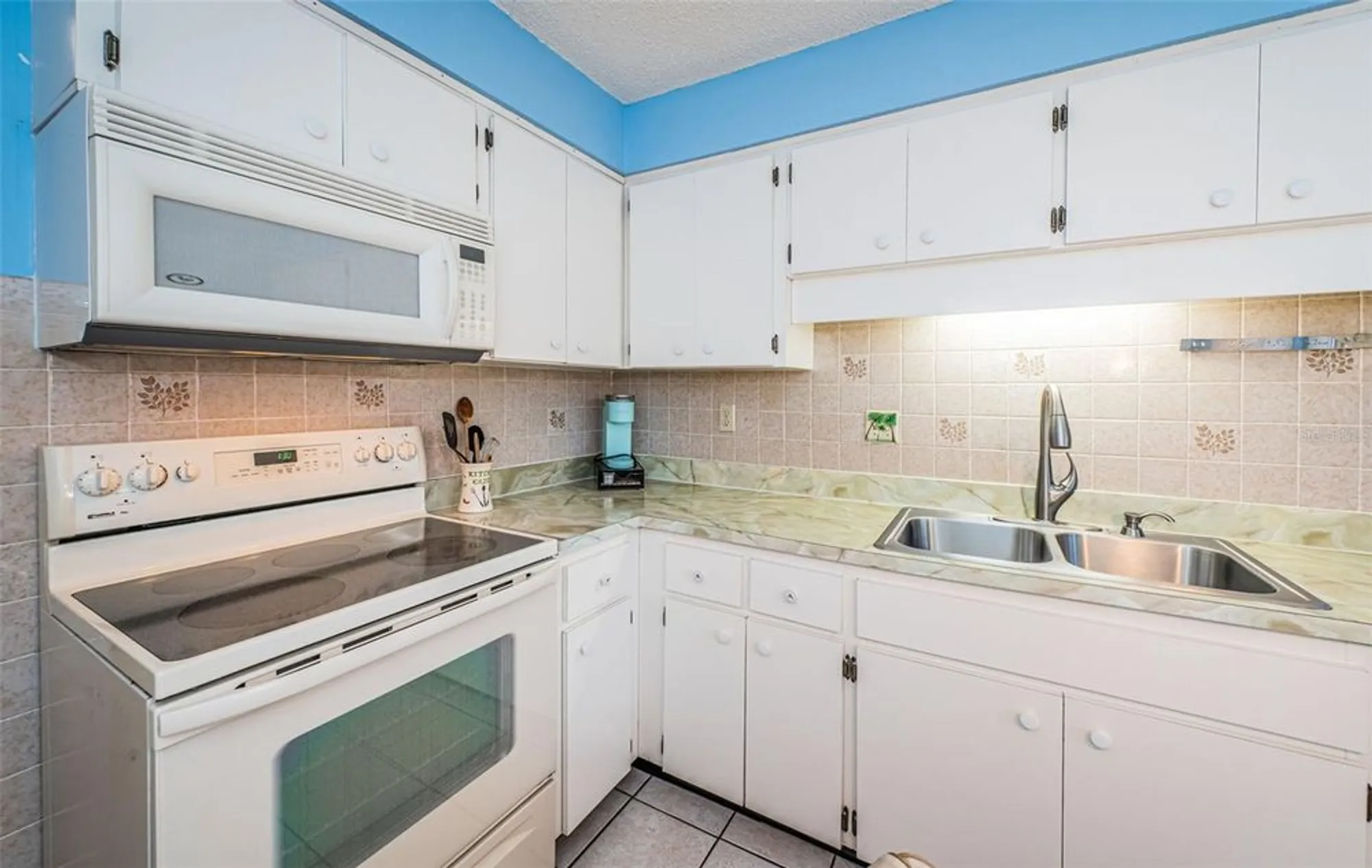 Property Slideshow image 16 of 70 | 3838 lanyard ct b, New Port Richey, FL, 34652