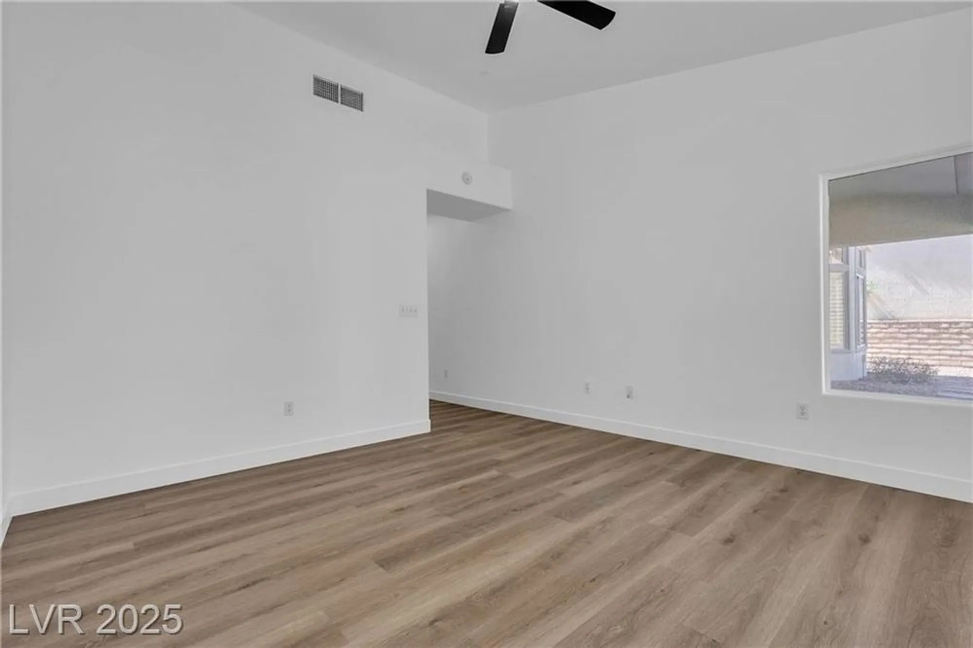 Property Slideshow image 22 of 51 | 10636 argents hill dr, Las Vegas, NV, 89134