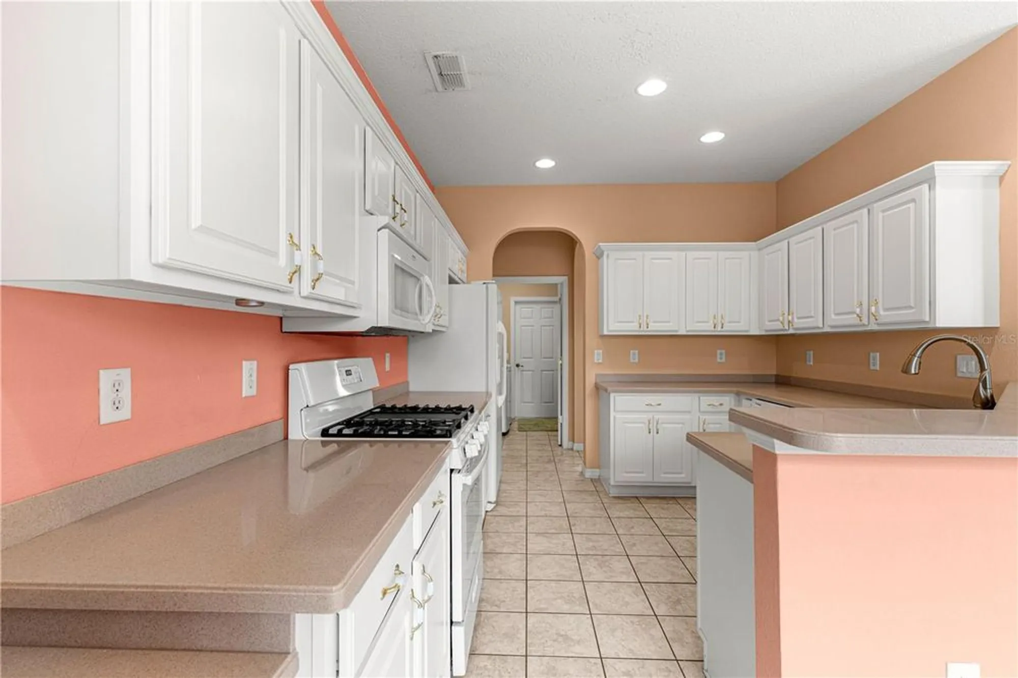 Property Slideshow image 13 of 46 | 8380 sw 82nd cir, Ocala, FL, 34481