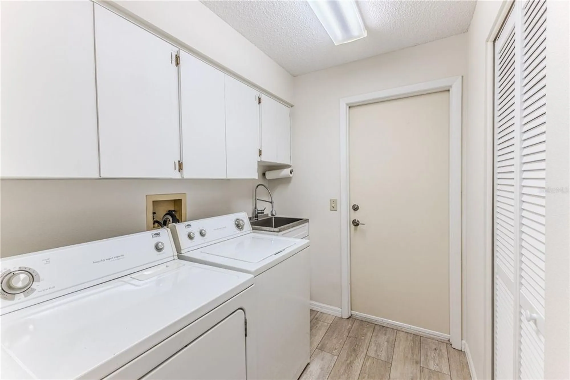 Property Slideshow image 55 of 71 | 2692 royal ridge dr, Spring Hill, FL, 34606