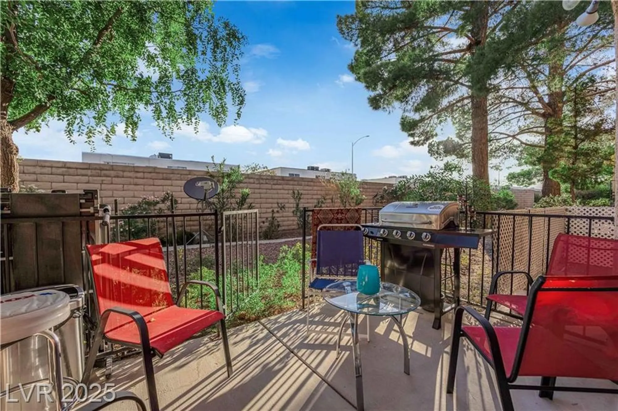 Property Slideshow image 8 of 25 | 2851 s valley view blvd 1132a, Las Vegas, NV, 89102