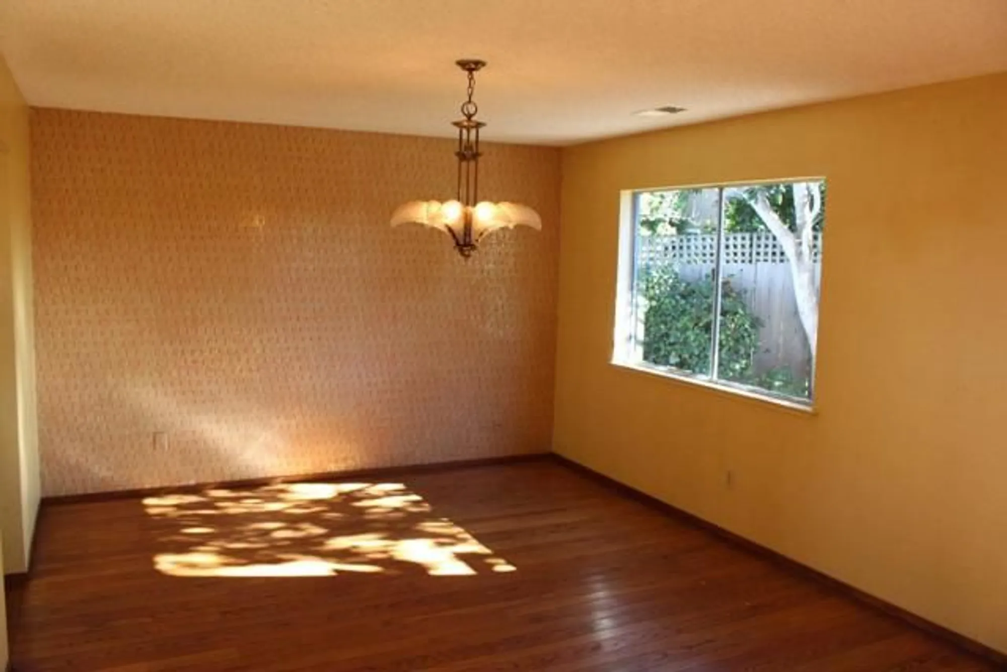 Property Slideshow image 4 of 15 | 738 cynthia ct, Watsonville, CA, 95076