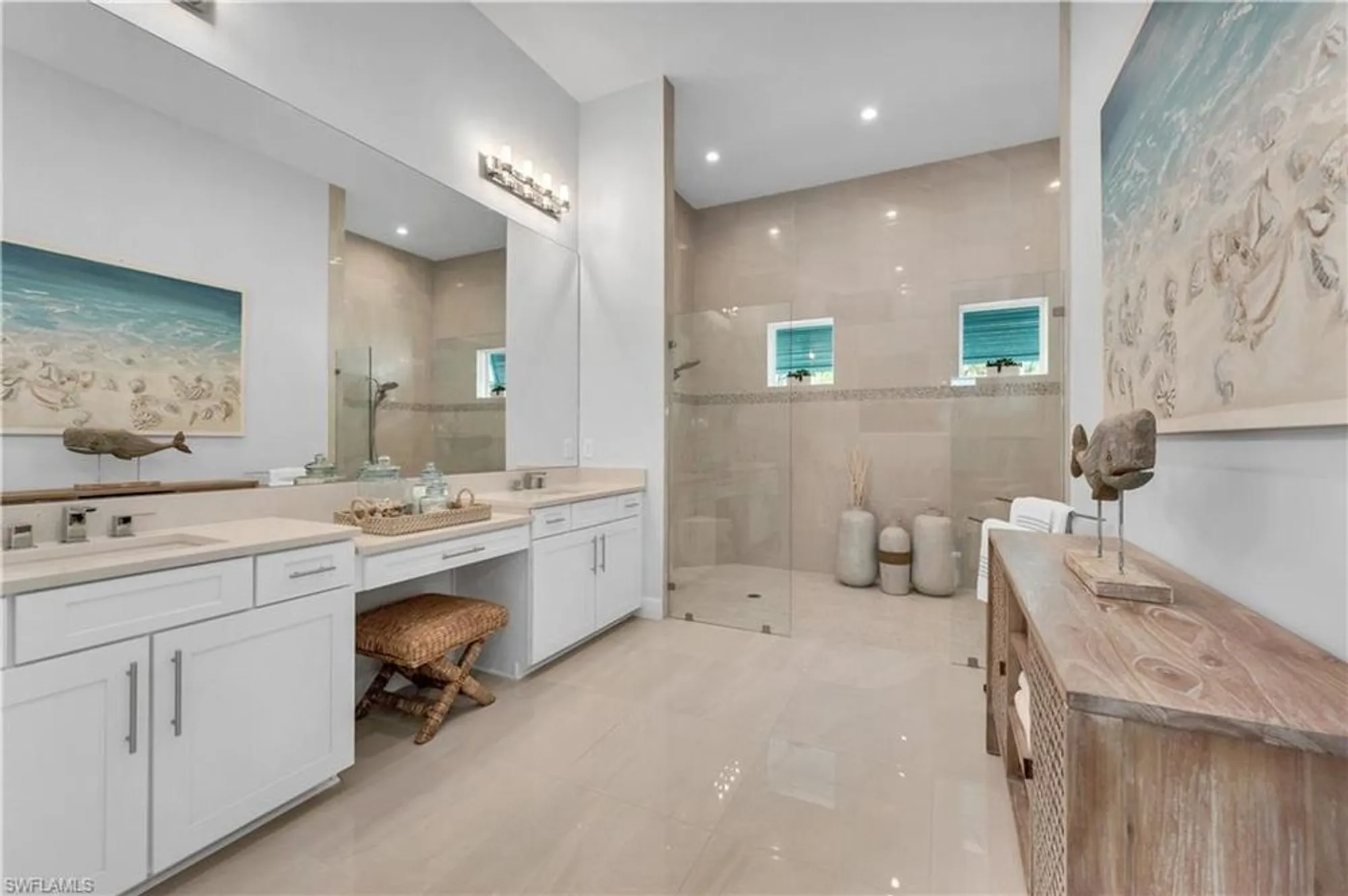 Property Slideshow image 17 of 45 | 11501 venetian lagoon dr, Fort Myers, FL, 33913