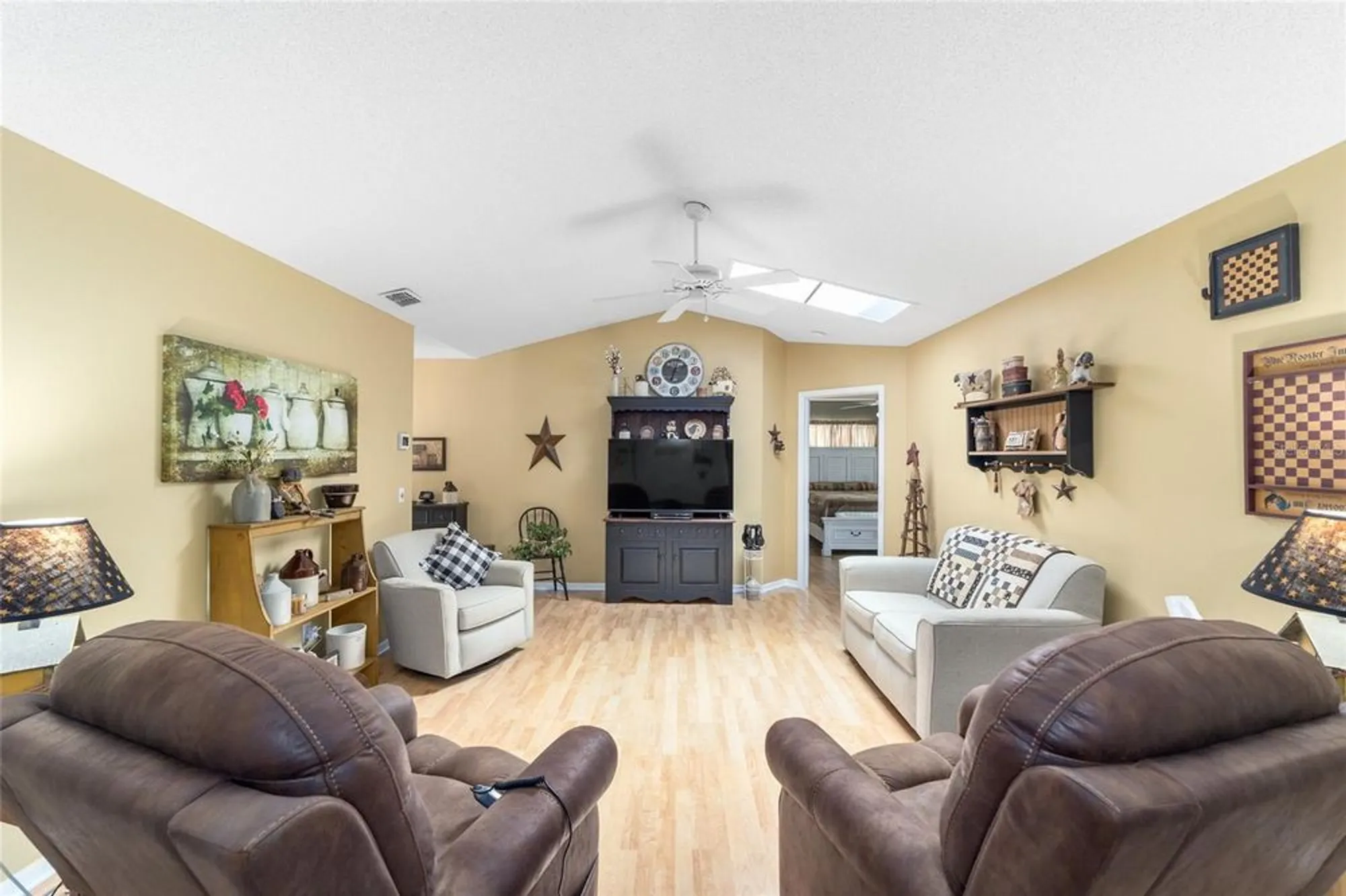 Property Slideshow image 10 of 44 | 6490 sw 84th st, Ocala, FL, 34476