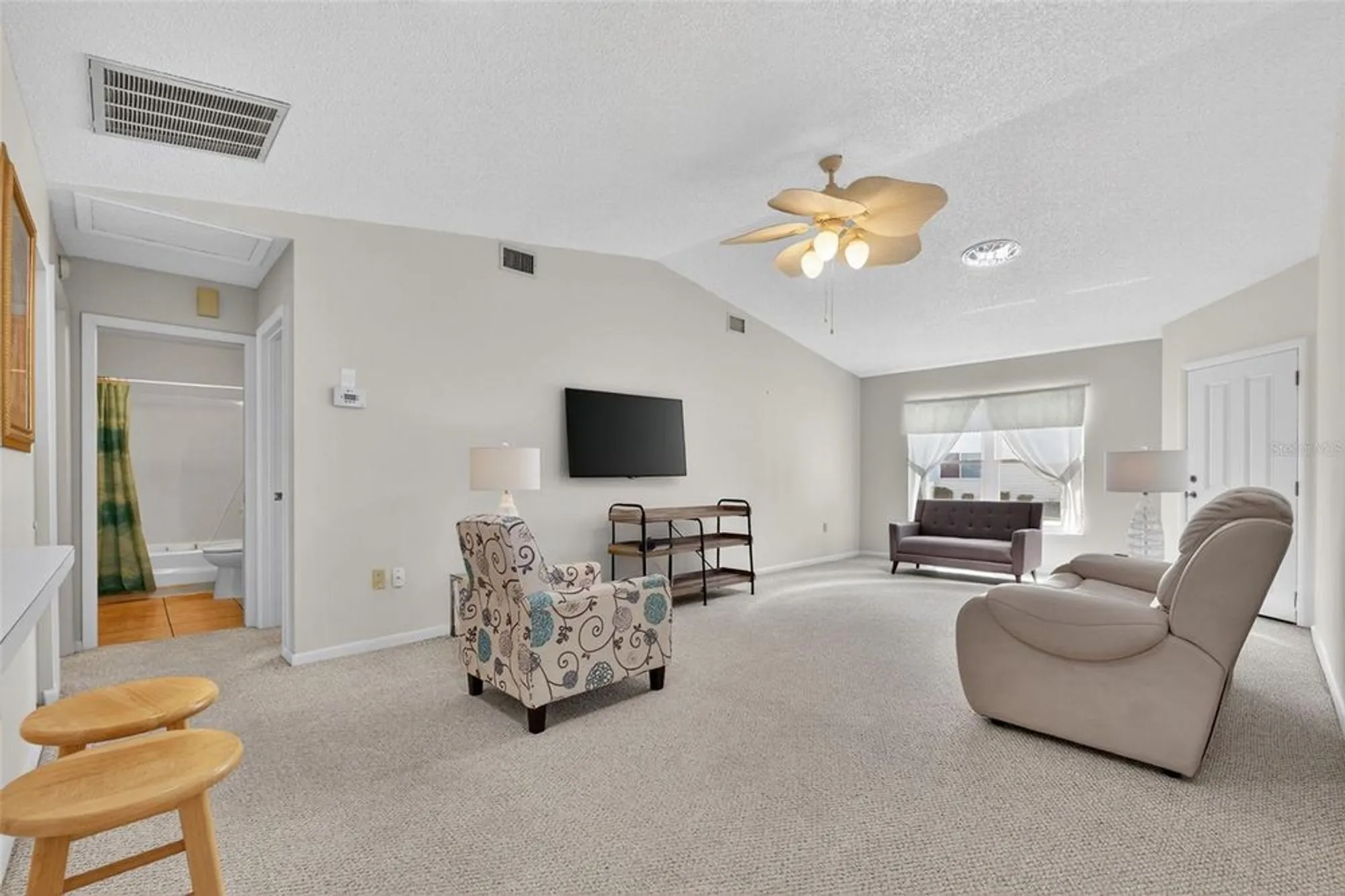 Property Slideshow image 5 of 42 | 2243 sea island cir, Lakeland, FL, 33810