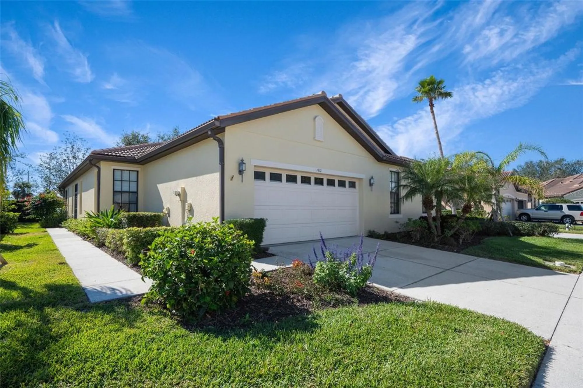 Property Slideshow image 1 of 36 | 1410 maseno dr, Venice, FL, 34292