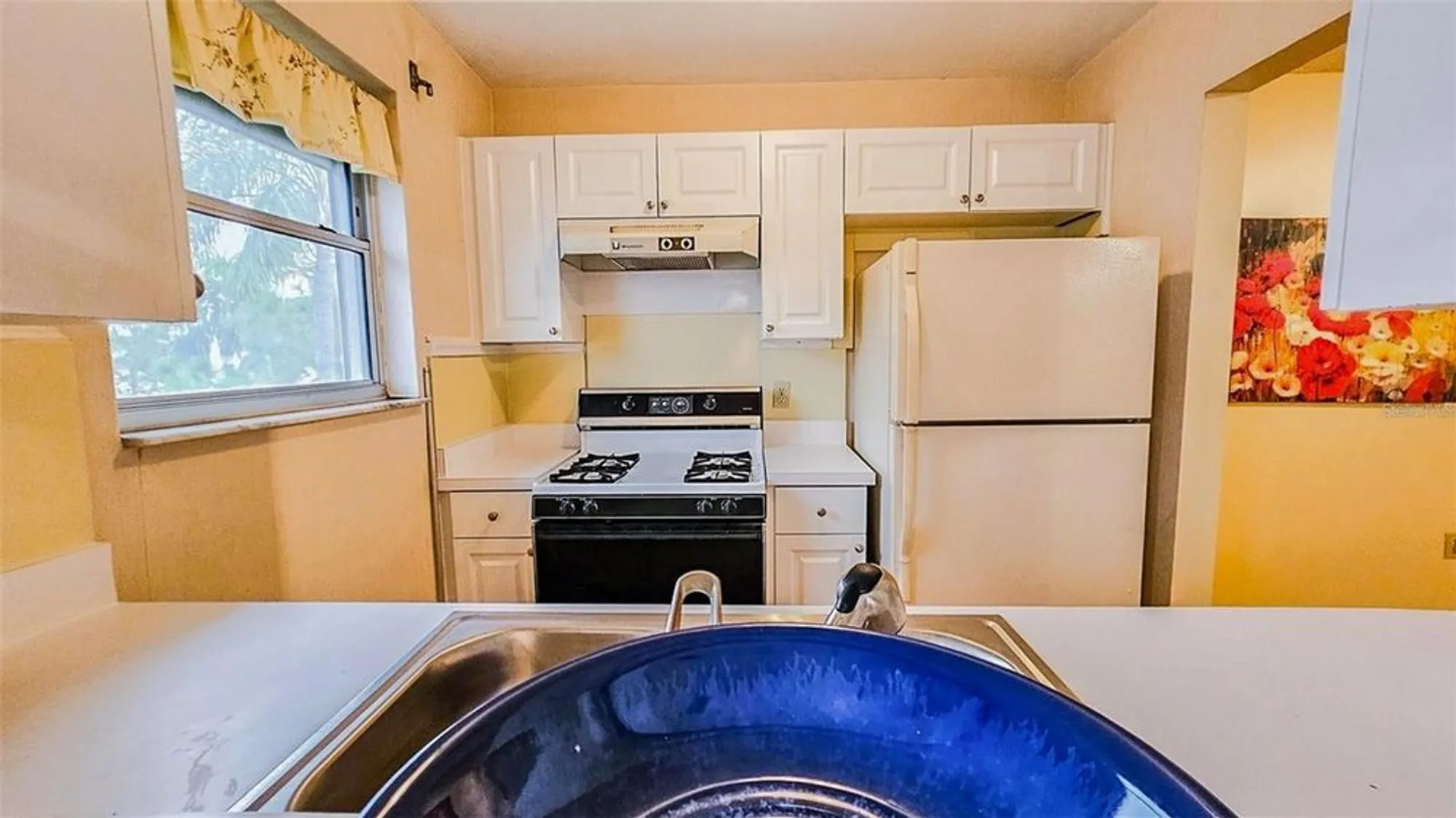 Property Slideshow image 8 of 72 | 5660 80th st n unit a303, St Petersburg, FL, 33709