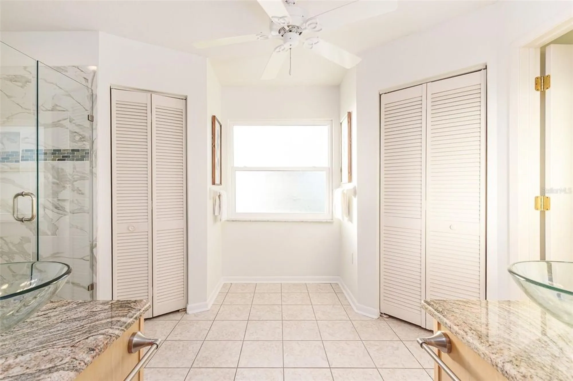 Property Slideshow image 20 of 33 | 1635 colonnades cir, Lakeland, FL, 33811