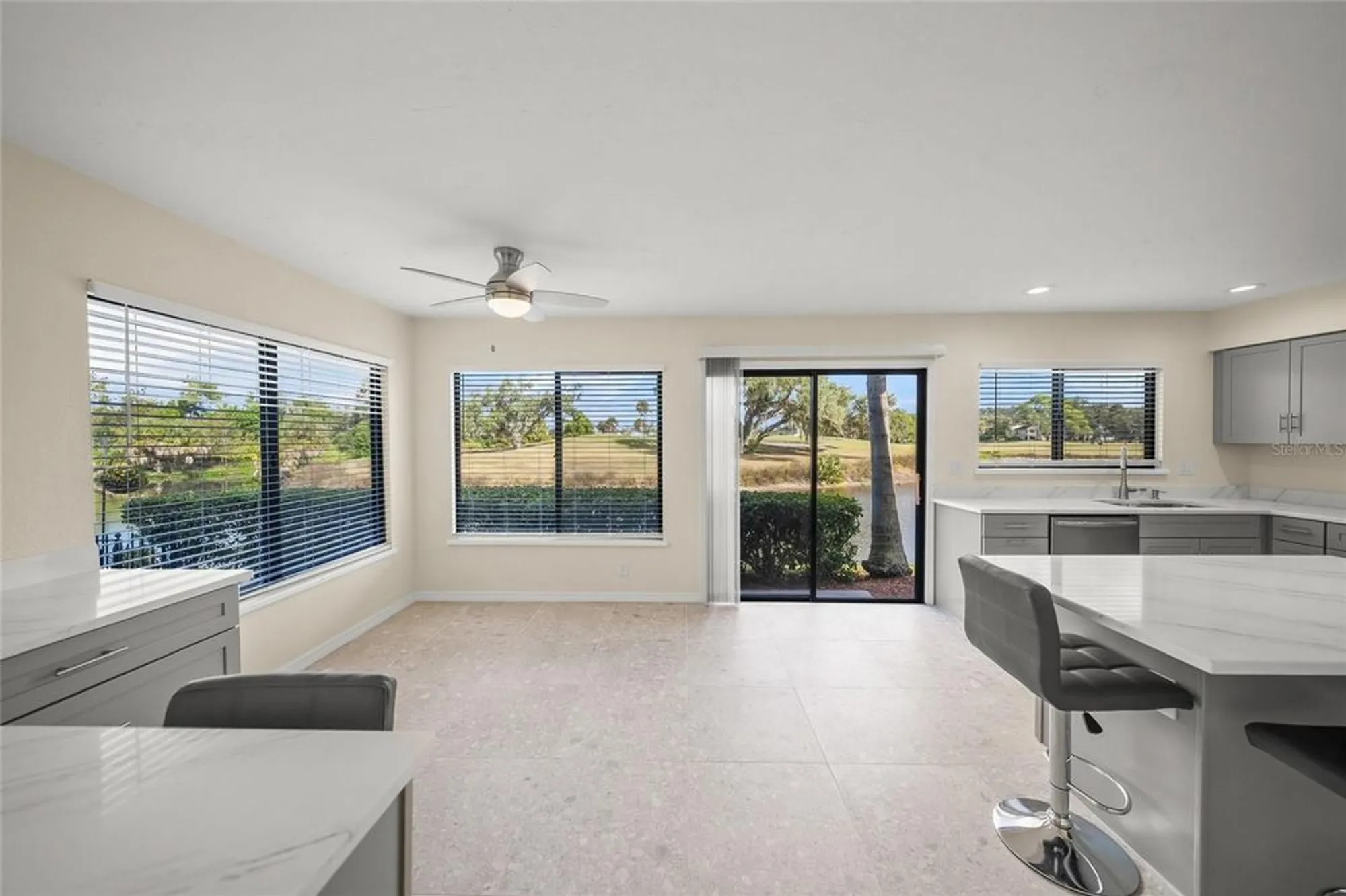 Property Slideshow image 27 of 62 | 4555 forest wood trl 23, Sarasota, FL, 34241