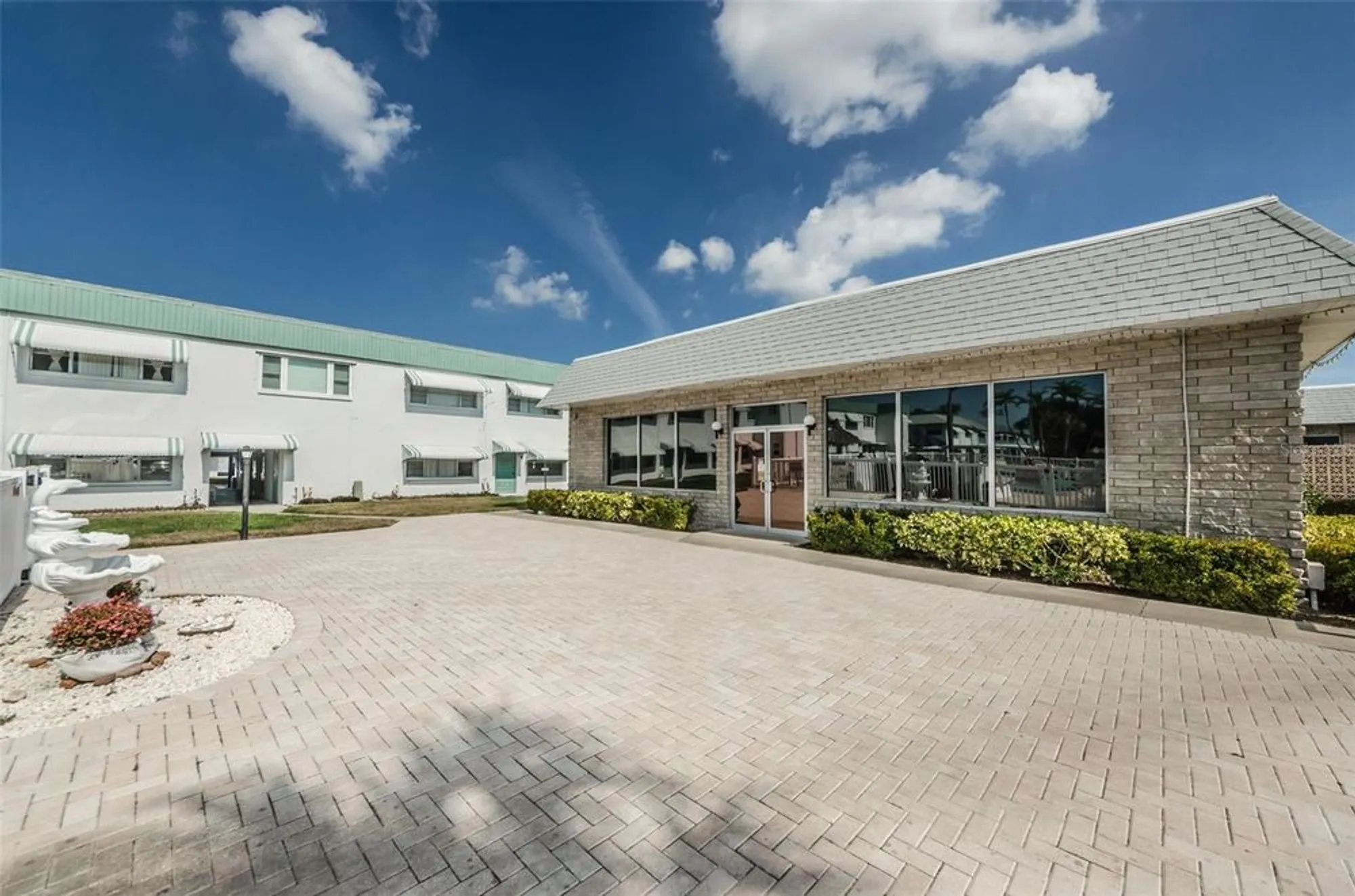 Property Slideshow image 47 of 53 | 5257 81st ln n apt 16, Saint Petersburg, FL, 33709