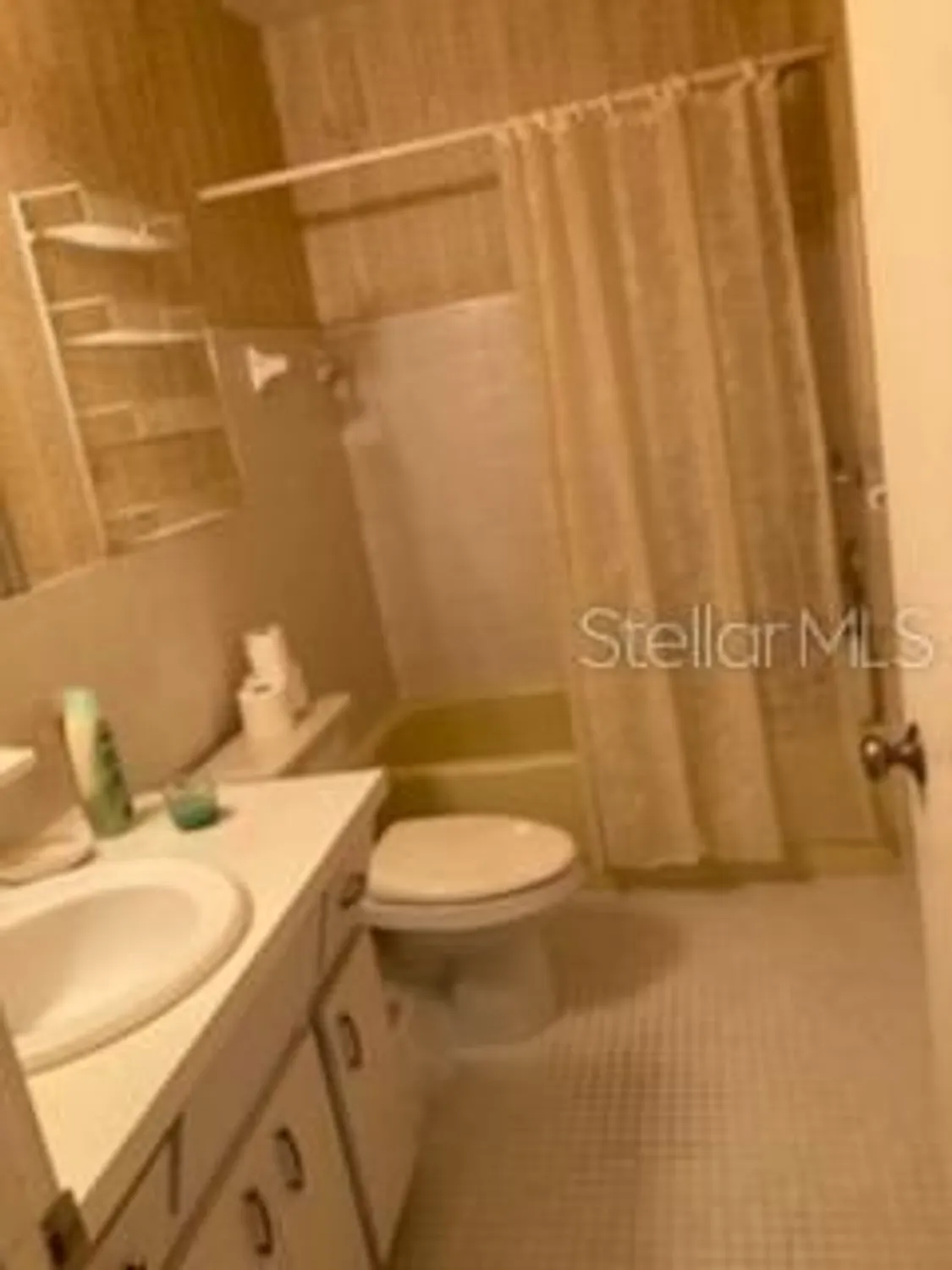 Property Slideshow image 12 of 13 | 2260 costa rican dr 26, Clearwater, FL, 33763