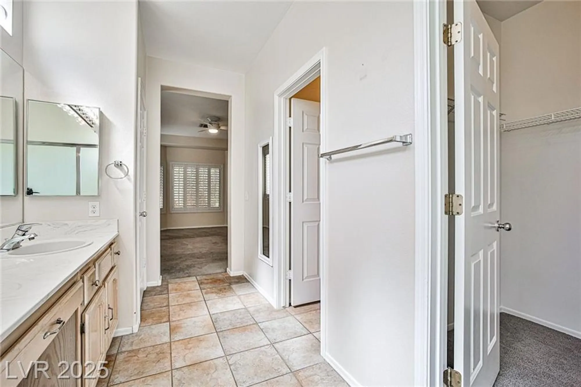 Property Slideshow image 13 of 18 | 433 piute valley ct, Henderson, NV, 89012