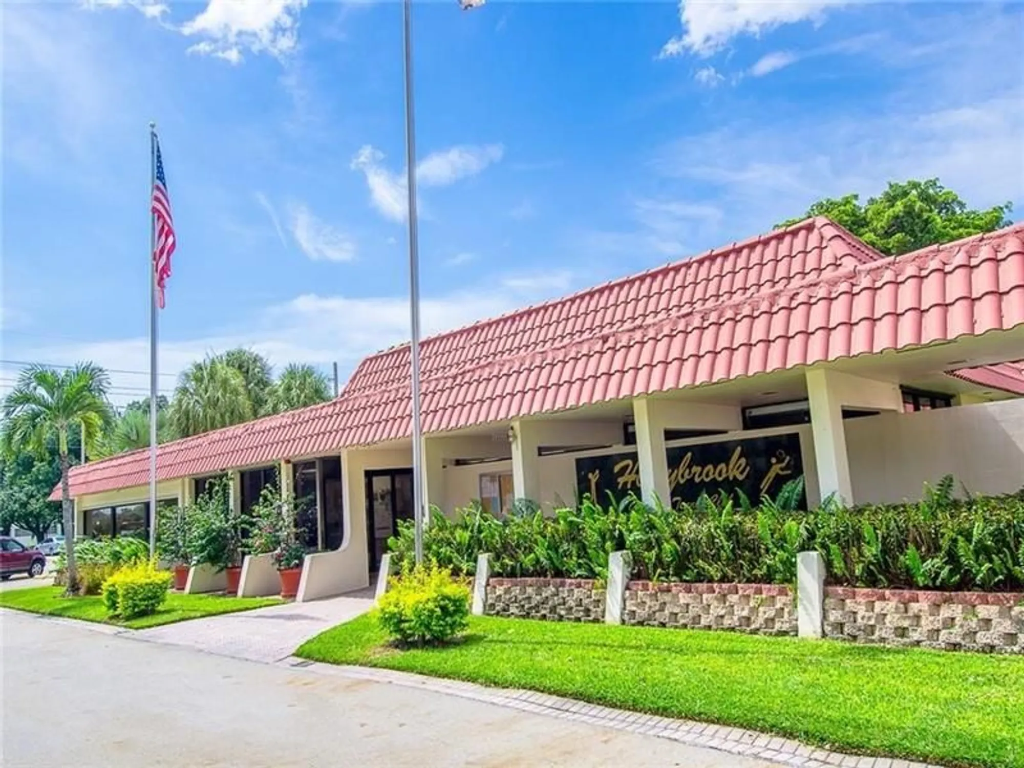 Property Slideshow image 14 of 31 | 9800 n hollybrook lake dr 202, Pembroke Pines, FL, 33025