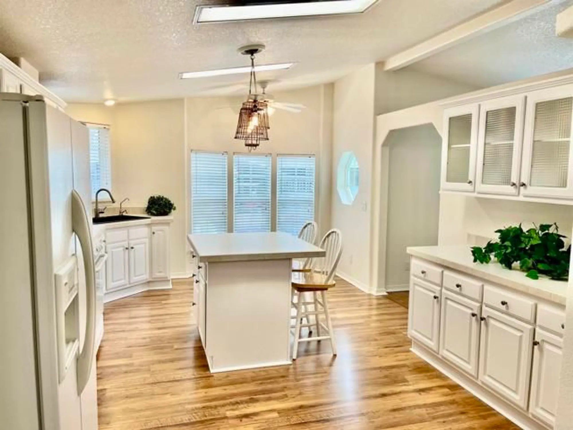 Property Slideshow image 7 of 15 | 5115 don miguel dr, Carlsbad, CA, 92010