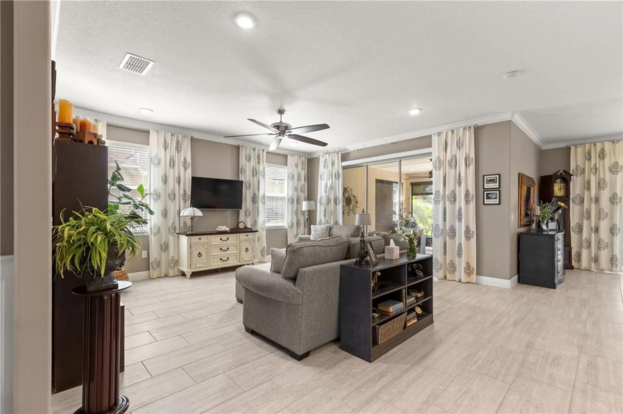 Property Slideshow image 9 of 66 | 9099 sw 89th loop, Ocala, FL, 34481