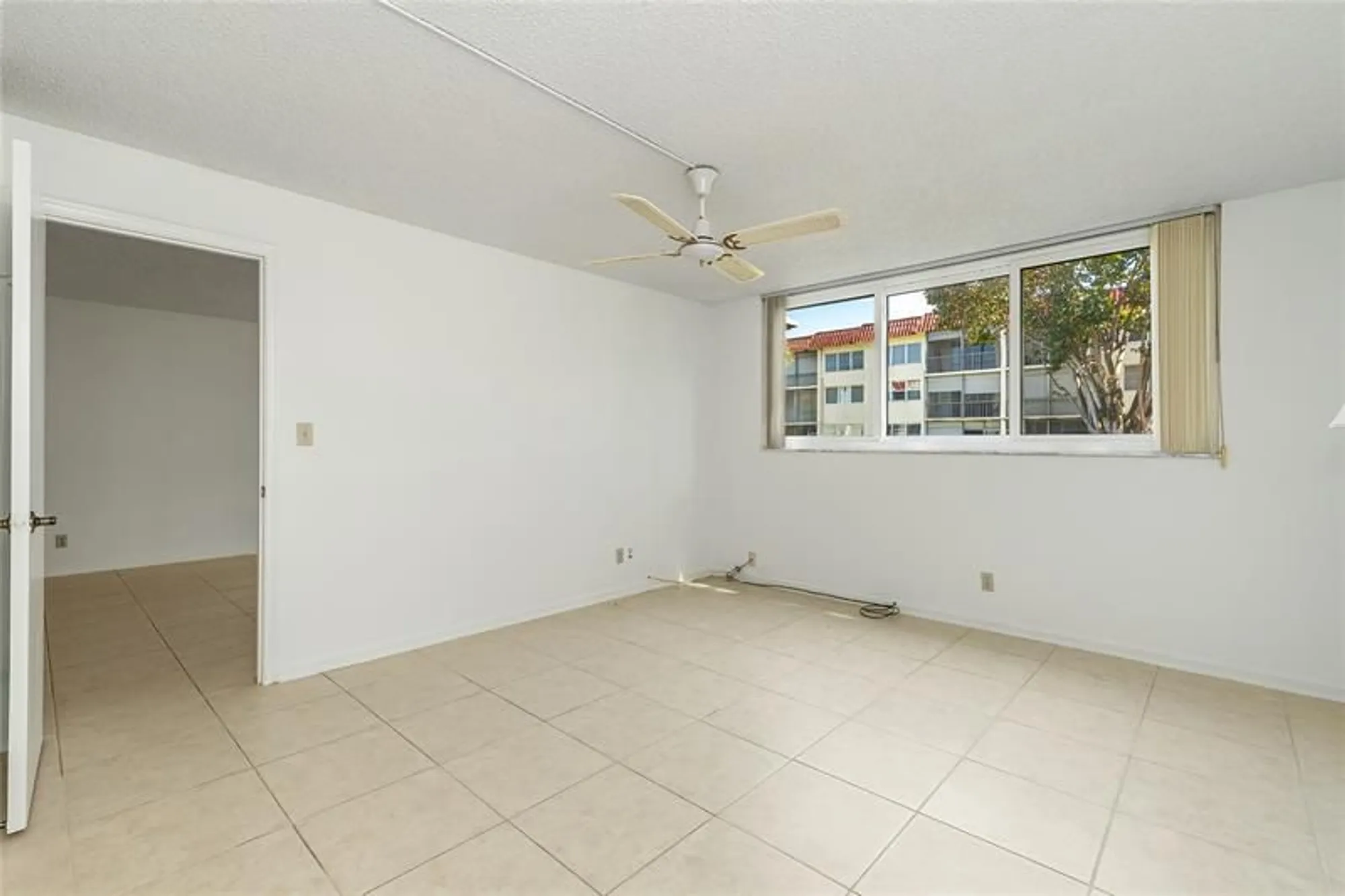 Property Slideshow image 14 of 81 | 8960 s hollybrook blvd 103, Pembroke Pines, FL, 33025