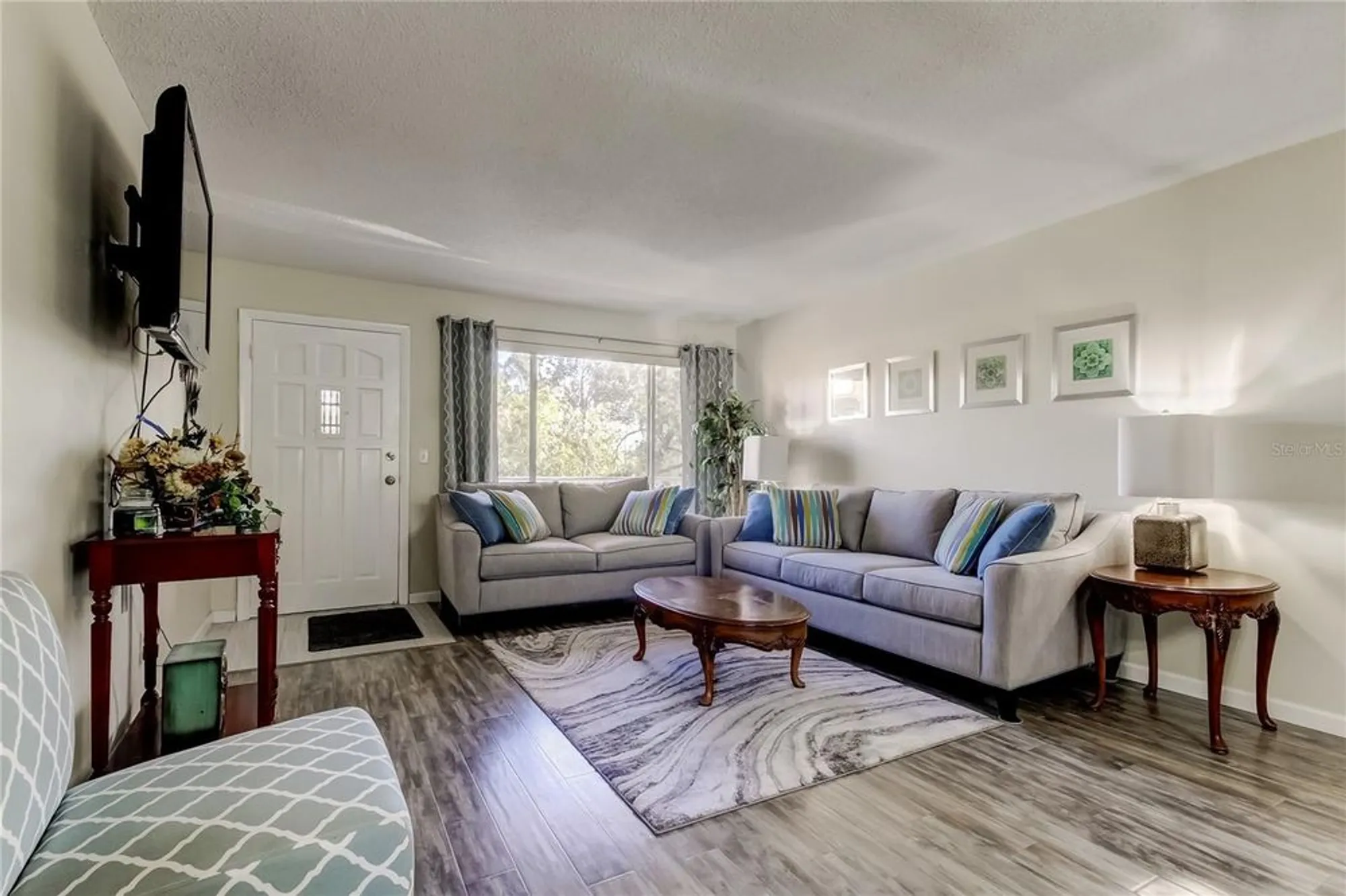 Property Slideshow image 9 of 75 | 2457 ecuadorian way apt 57, Clearwater, FL, 33763