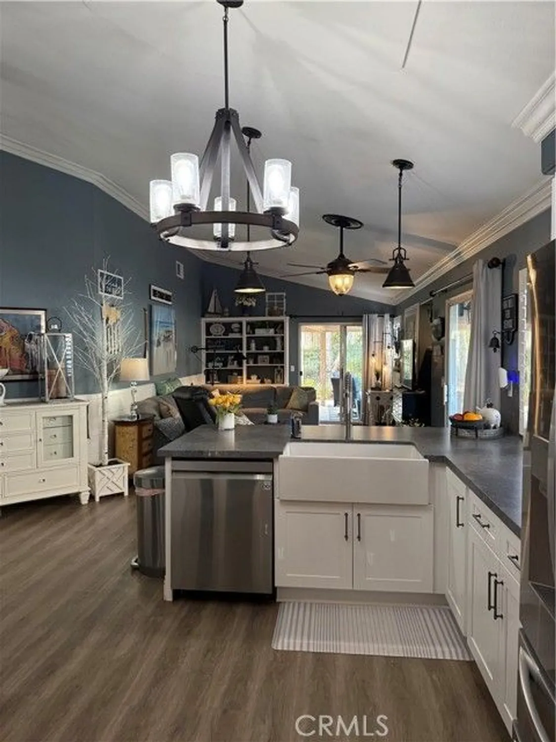 Property Slideshow image 17 of 59 | 40320 via calidad, Murrieta, CA, 92562