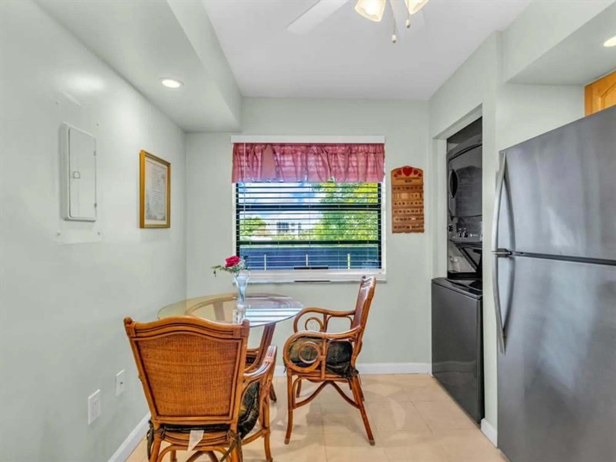 Property Slideshow image 15 of 51 | 1101 colony point cir 422, Pembroke Pines, FL, 33026