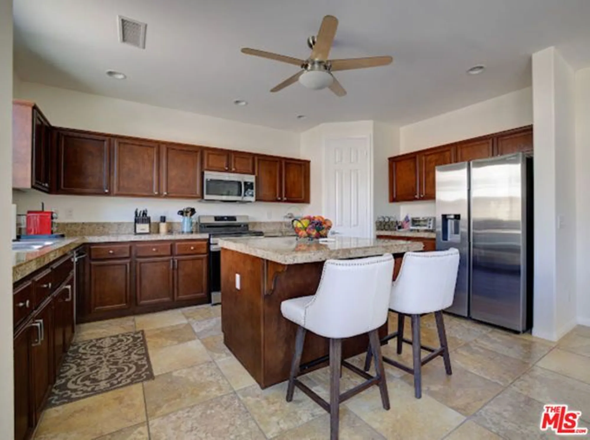 Property Slideshow image 15 of 38 | 81634 desert willow dr, La Quinta, CA, 92253