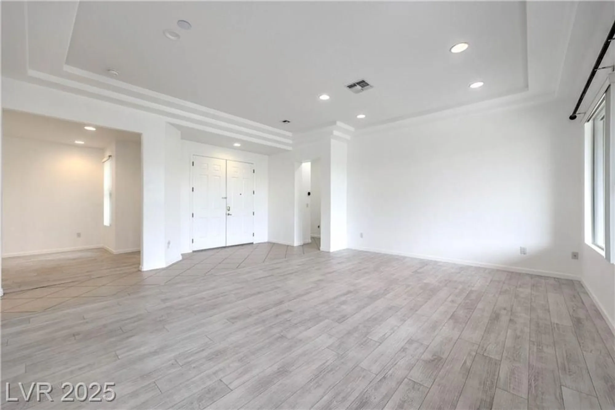 Property Slideshow image 12 of 36 | 562 mountain links dr, Henderson, NV, 89012