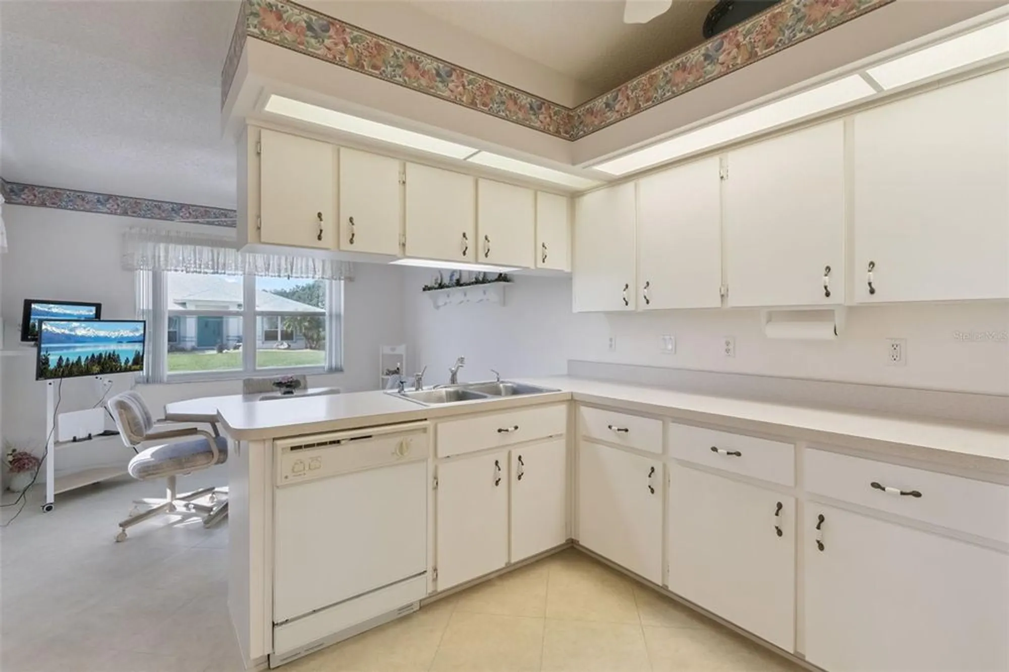 Property Slideshow image 14 of 76 | 6642 borg st, Leesburg, FL, 34748