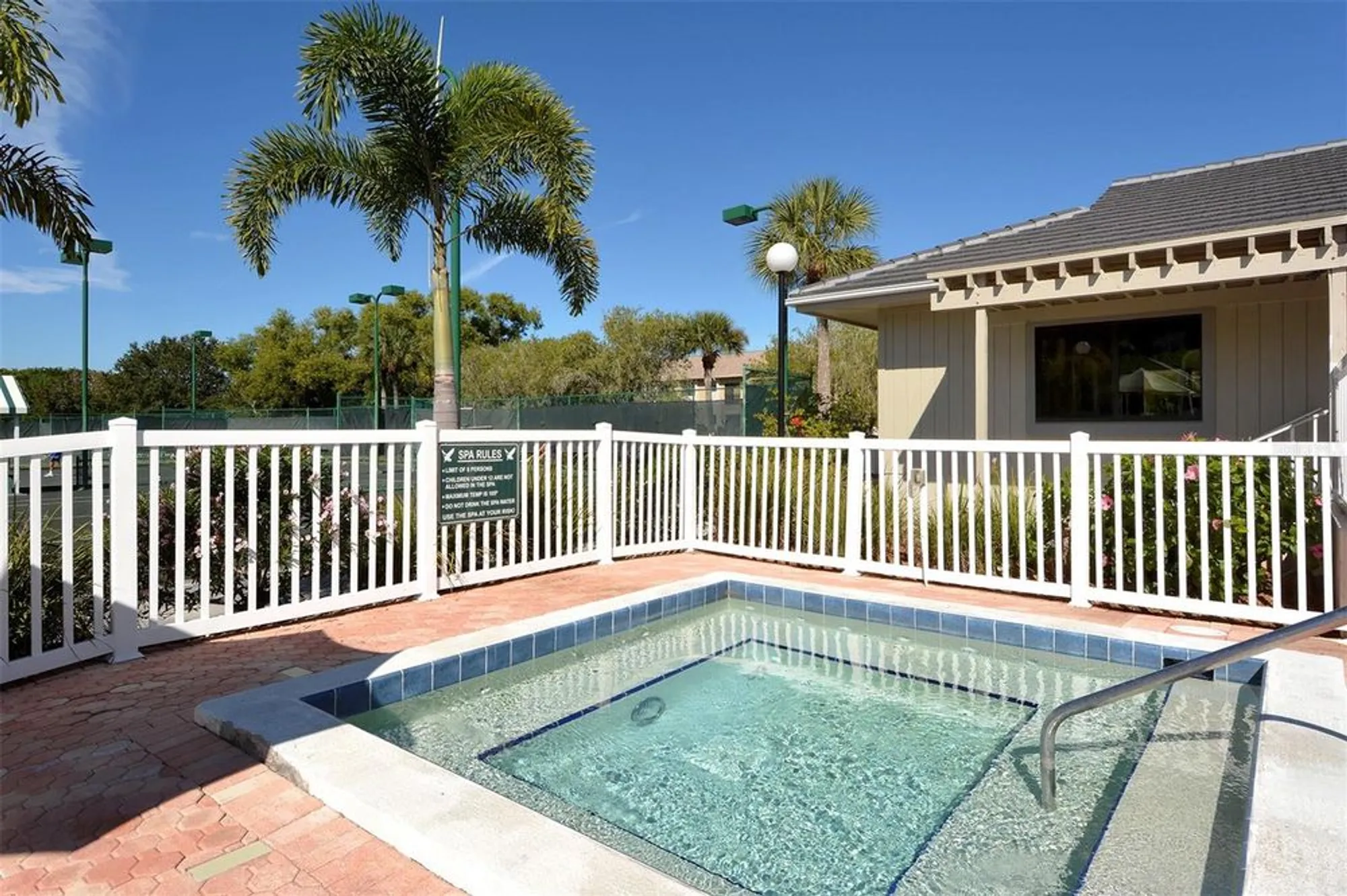 Property Slideshow image 67 of 84 | 1473 landings cir # 44, Sarasota, FL, 34231