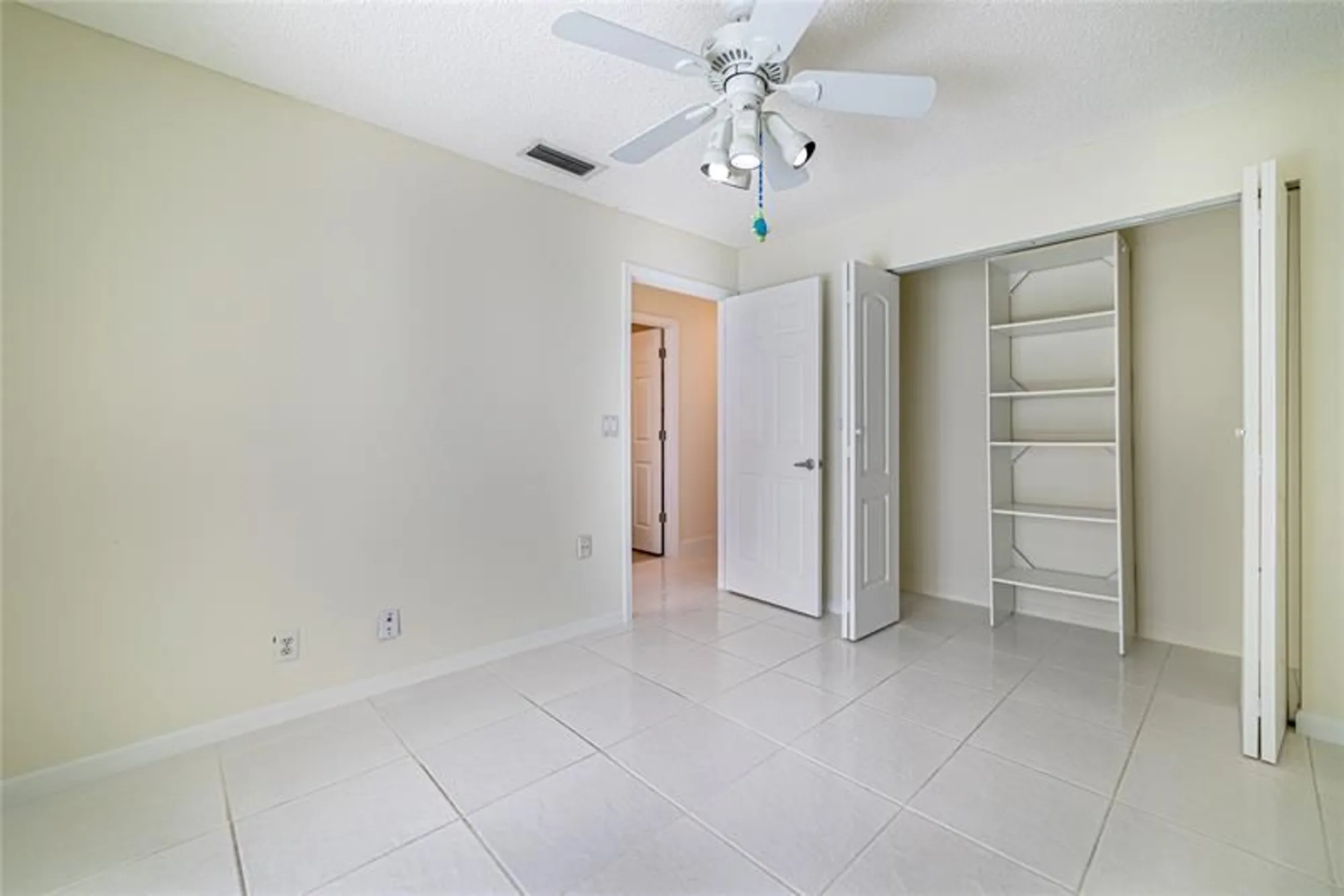 Property Slideshow image 14 of 21 | 8307 summerbreeze ln, Boca Raton, FL, 33496