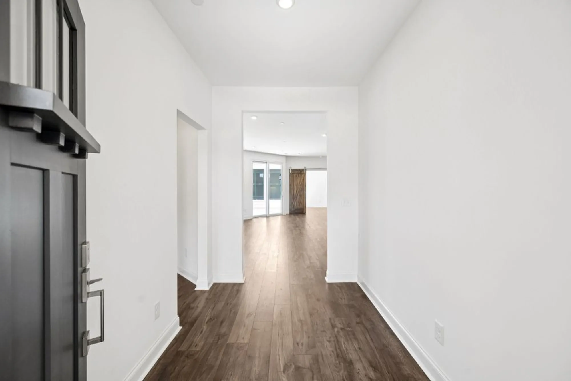 Property Slideshow image 7 of 53 | 520 restoration dr, Smyrna, TN, 37167