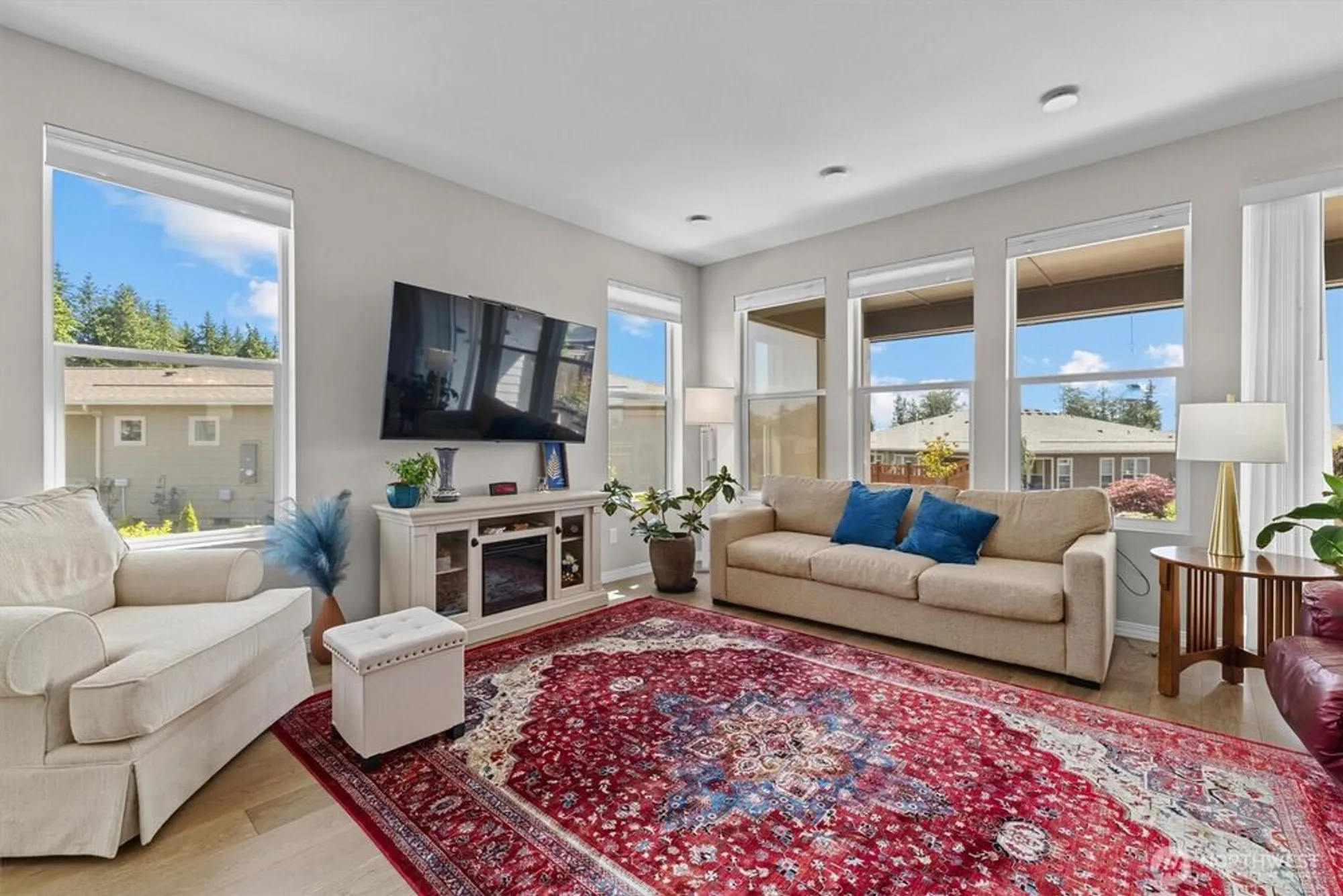 Property Slideshow image 21 of 35 | 15116 183rd ave e unit e, Bonney Lake, WA, 98391