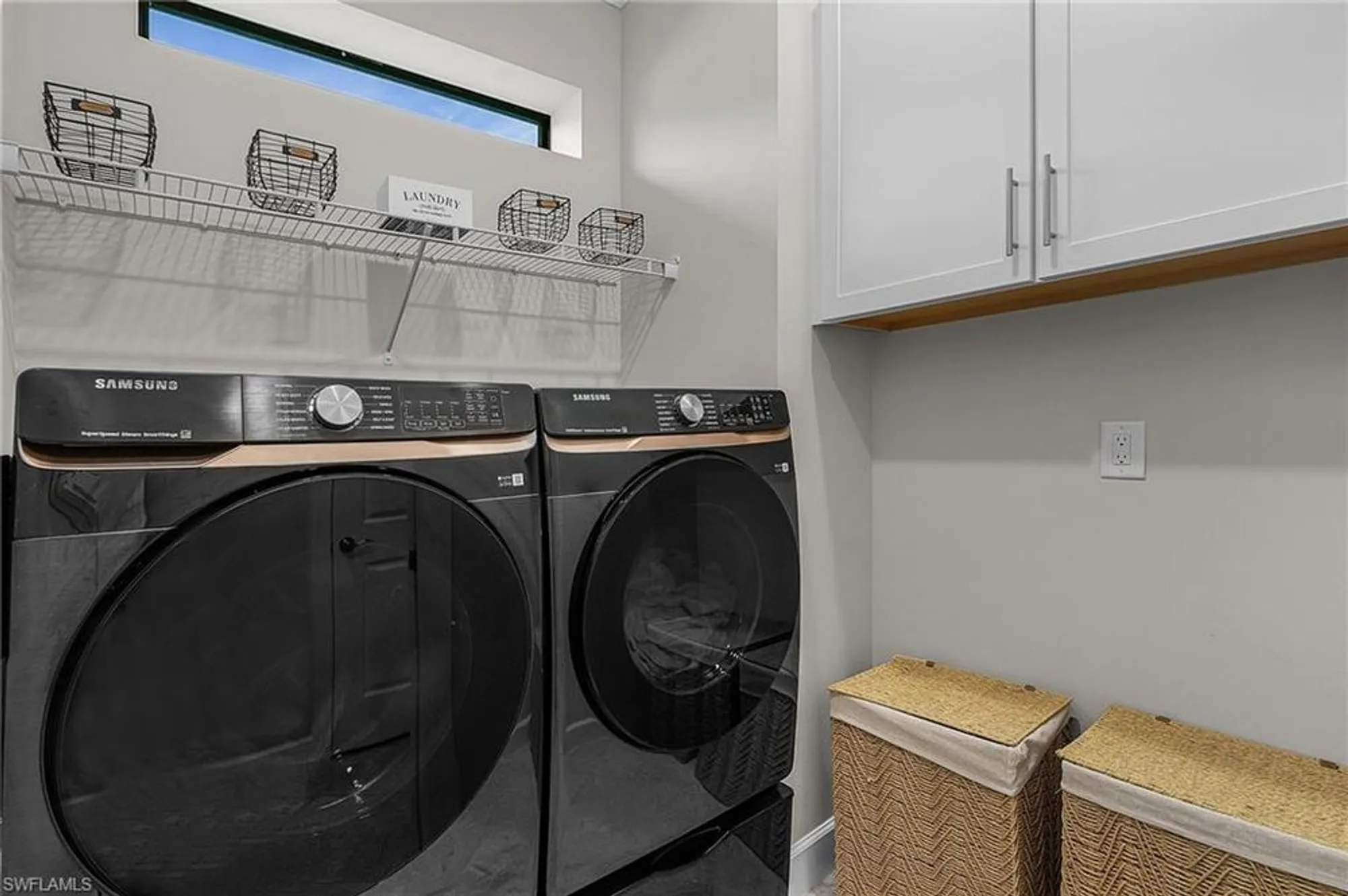 Property Slideshow image 19 of 29 | 17510 caravita ln, Fort Myers, FL, 33913