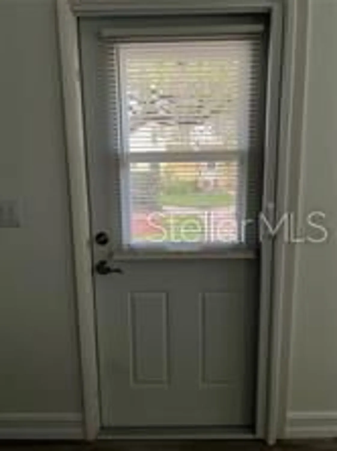 Property Slideshow image 7 of 50 | 401 dorchester pl apt 62, Sun City Center, FL, 33573