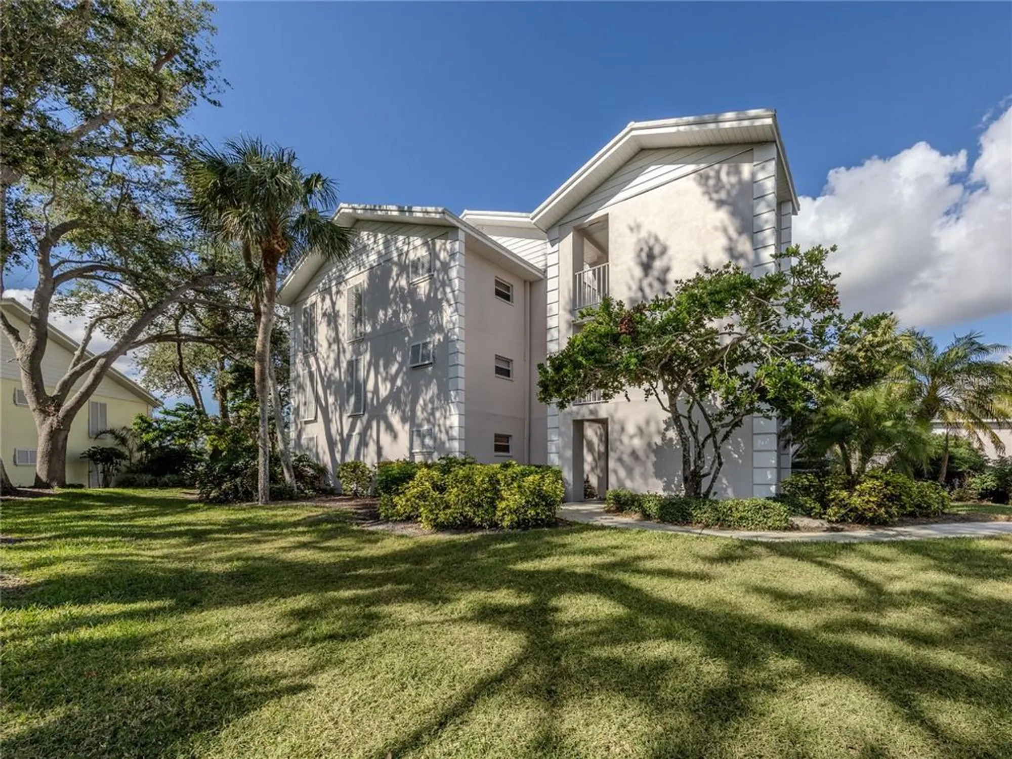 Property Slideshow image 34 of 68 | 437 cerromar ln unit 312, Venice, FL, 34293