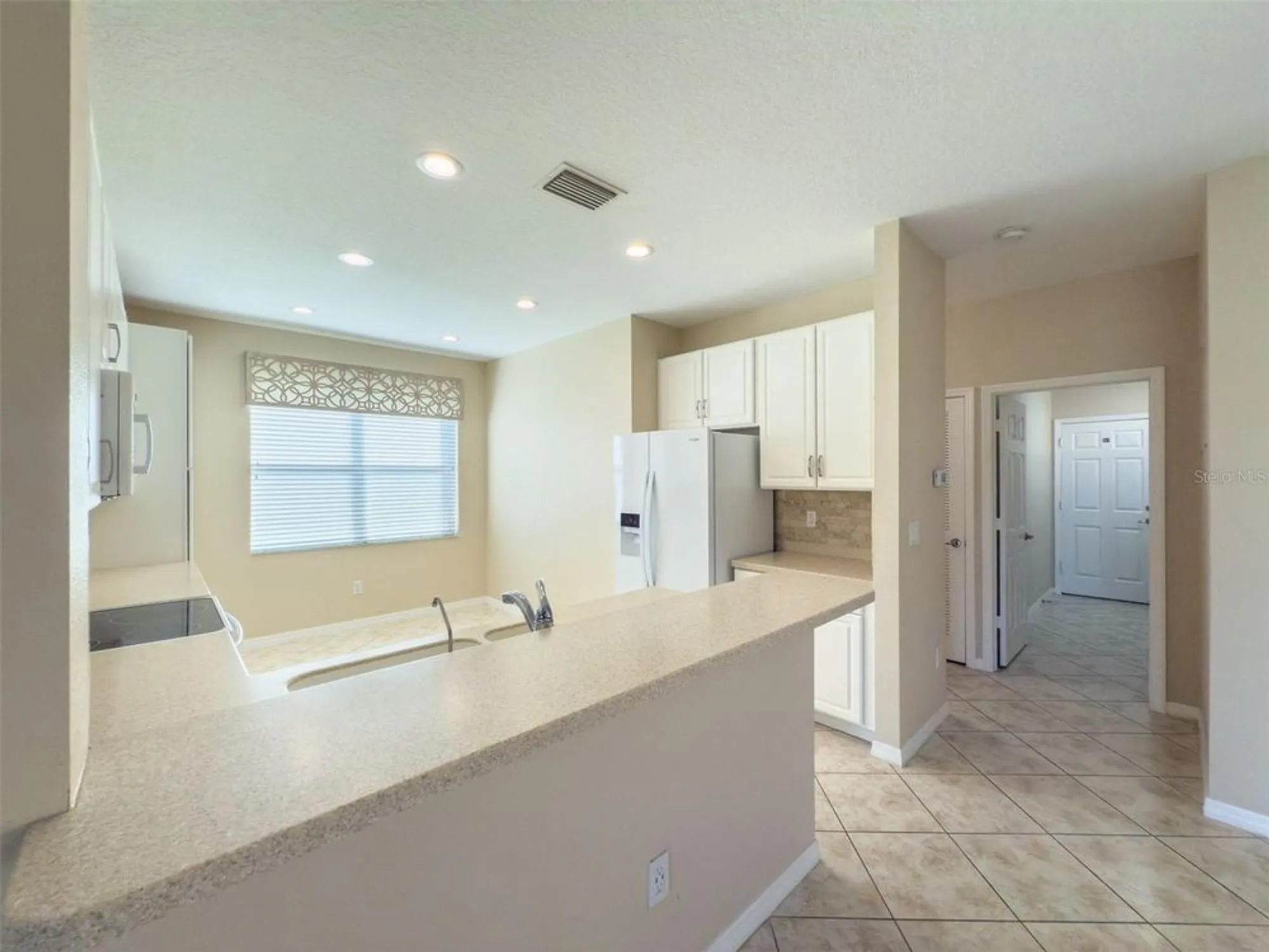 Property Slideshow image 20 of 88 | 16233 amethyst key dr, Wimauma, FL, 33598