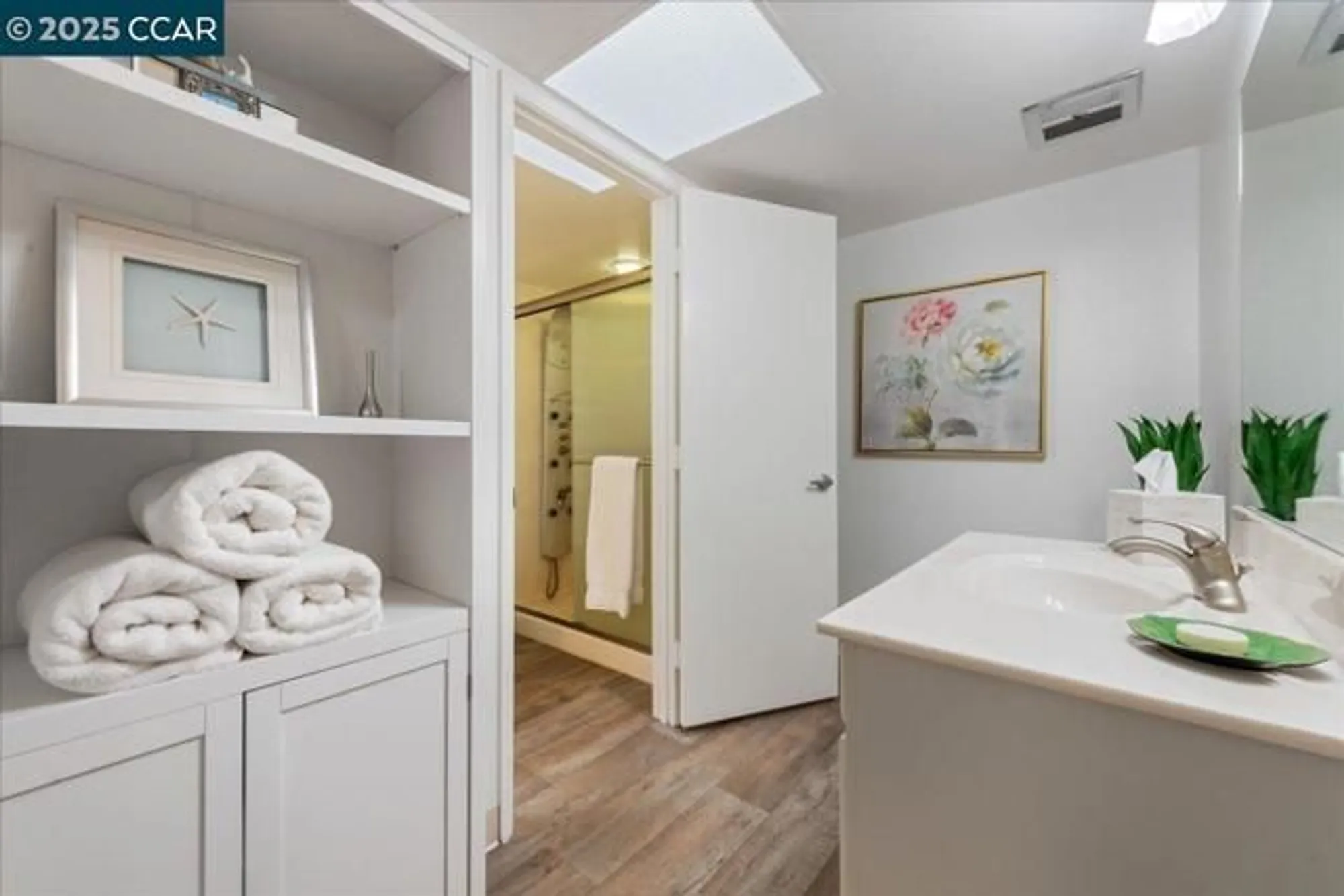 Property Slideshow image 43 of 60 | 1317 canyonwood ct 4, Walnut Creek, CA, 94595