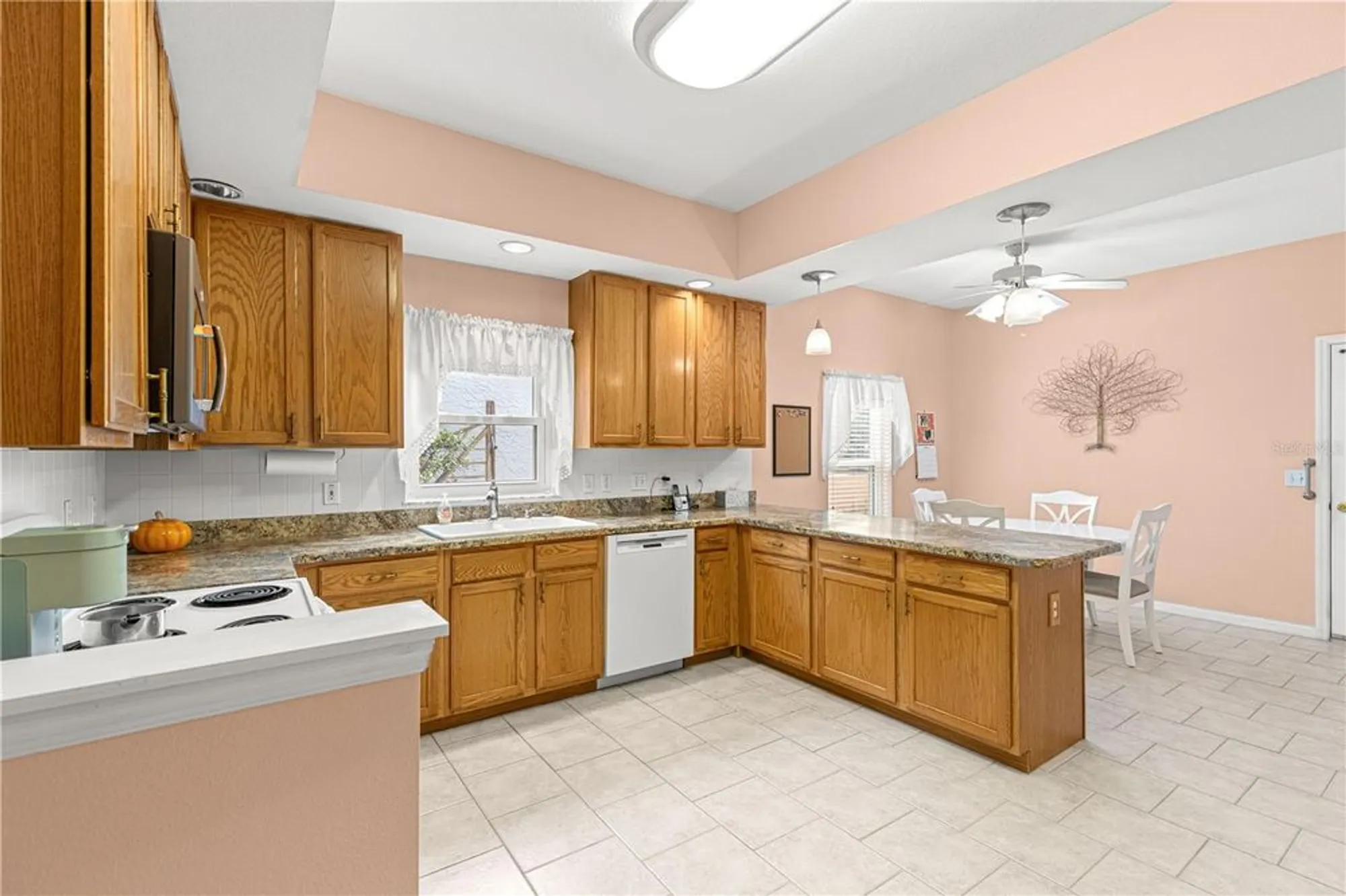 Property Slideshow image 31 of 50 | 9200 sw 93rd cir, Ocala, FL, 34481