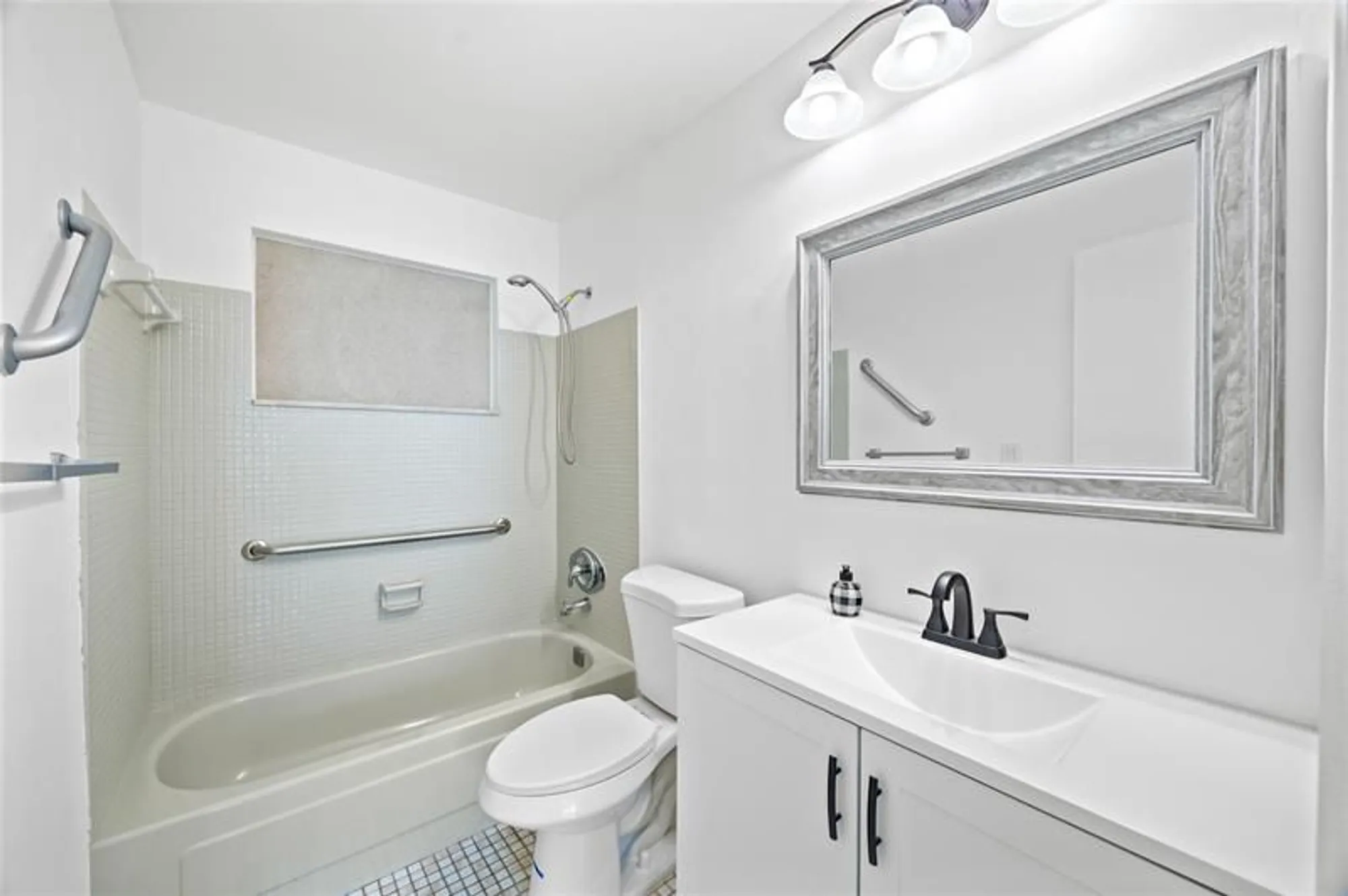 Property Slideshow image 14 of 34 | 2920 nw 2nd ave, Pompano Beach, FL, 33064