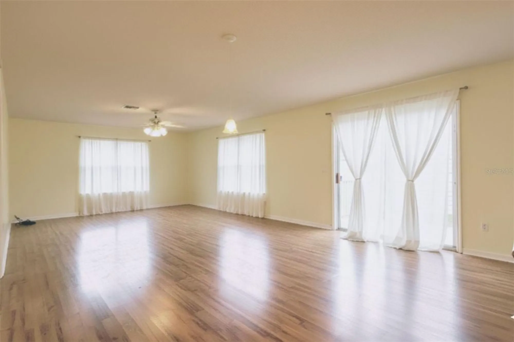 Property Slideshow image 7 of 23 | 718 villita ln, The Villages, FL, 32159