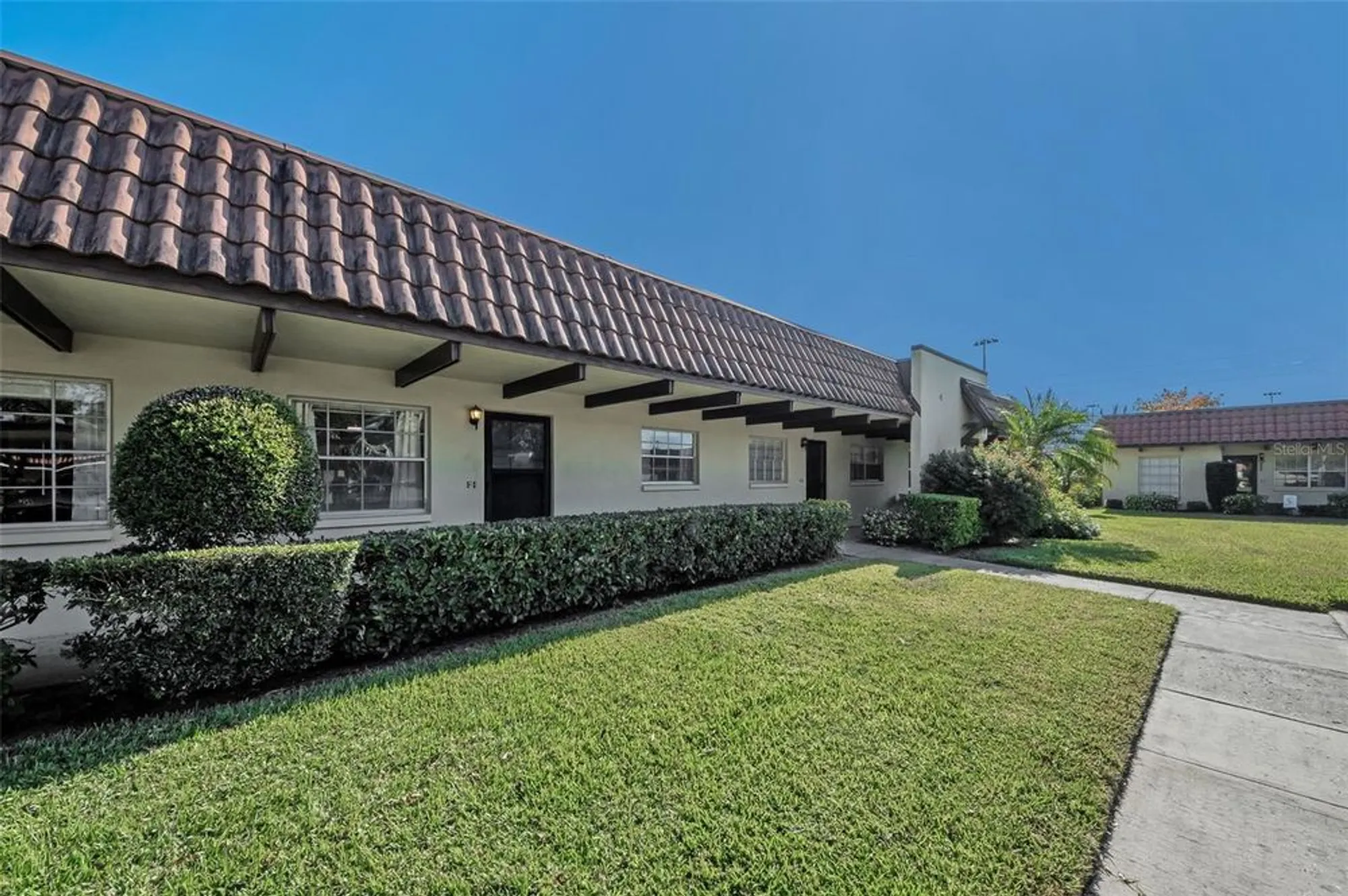 Property Slideshow image 12 of 57 | 1701 pinehurst rd 4f, Dunedin, FL, 34698
