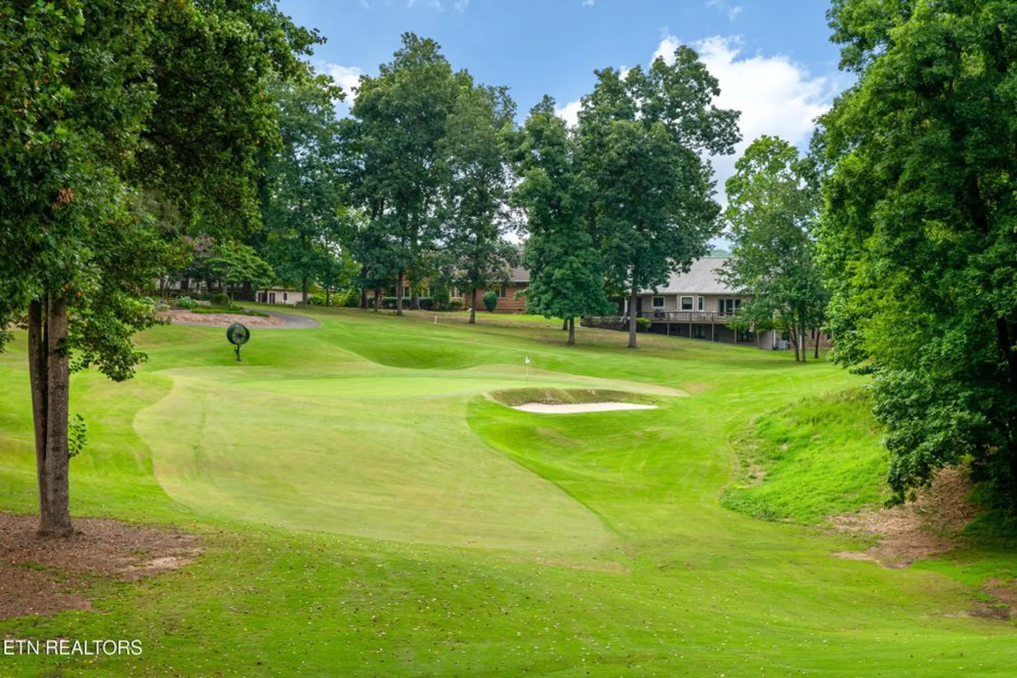 Property Slideshow image 45 of 58 | 123 inata cir, Loudon, TN, 37774