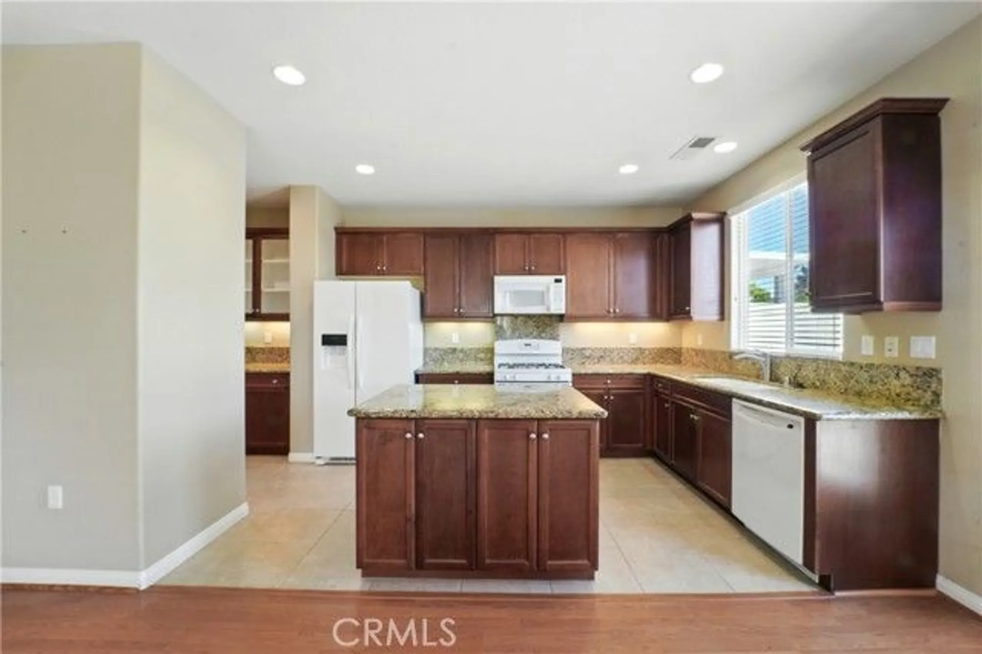 Property Slideshow image 12 of 74 | 1544 big bend, Beaumont, CA, 92223