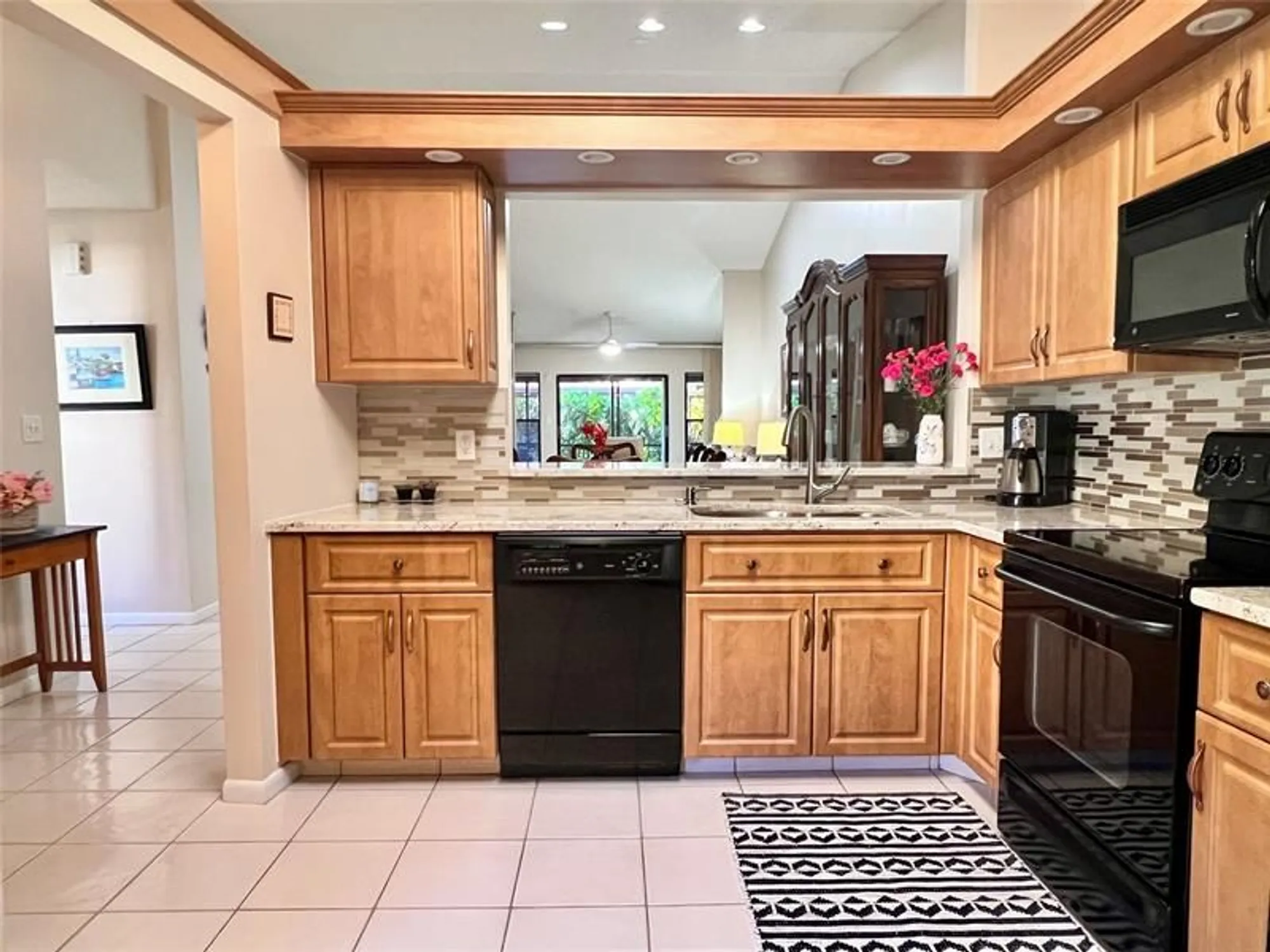 Property Slideshow image 10 of 59 | 10726 beach palm ct a, Boynton Beach, FL, 33437