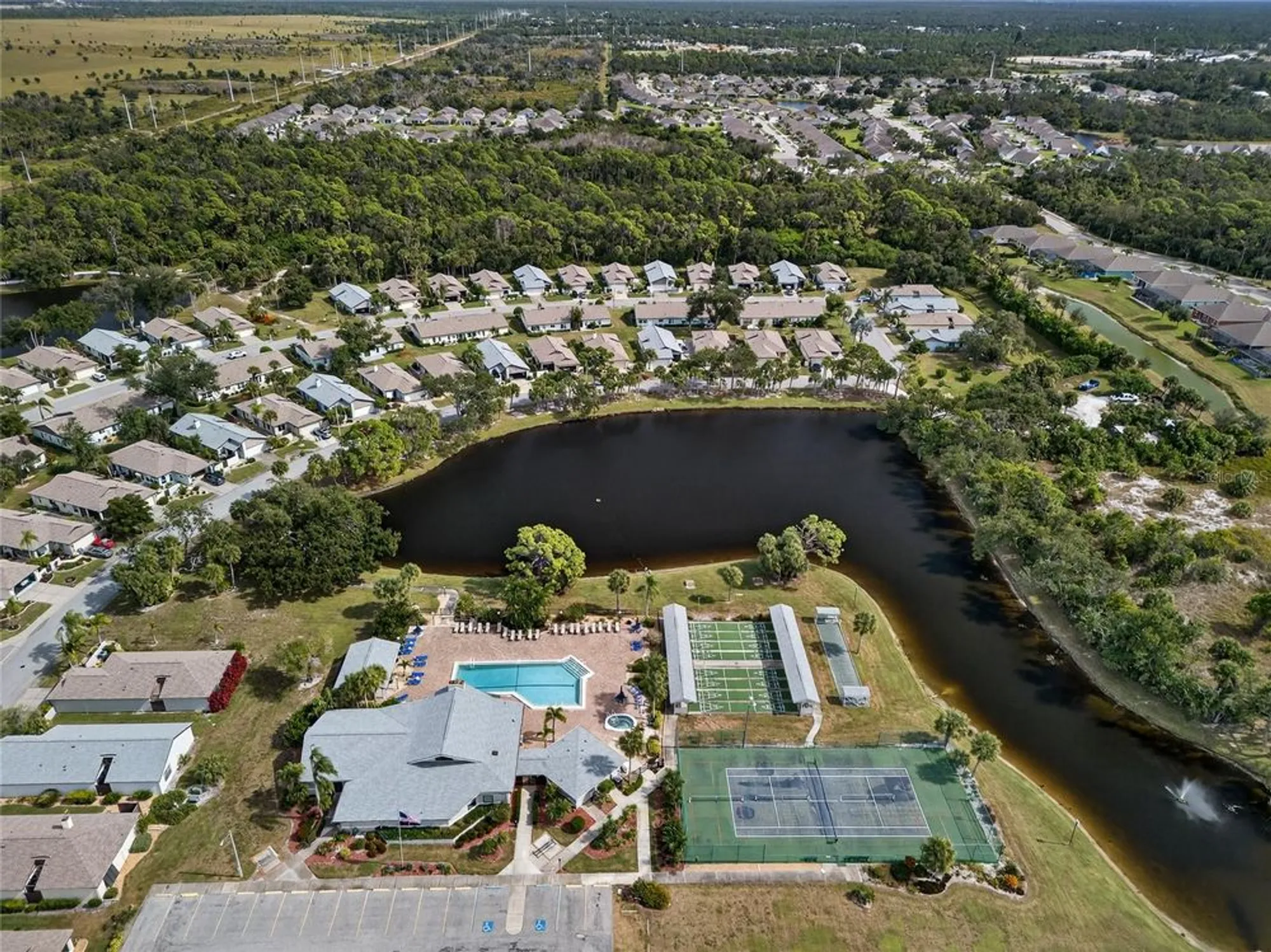 Property Slideshow image 38 of 40 | 612 chestnut ln # 100, Englewood, FL, 34223