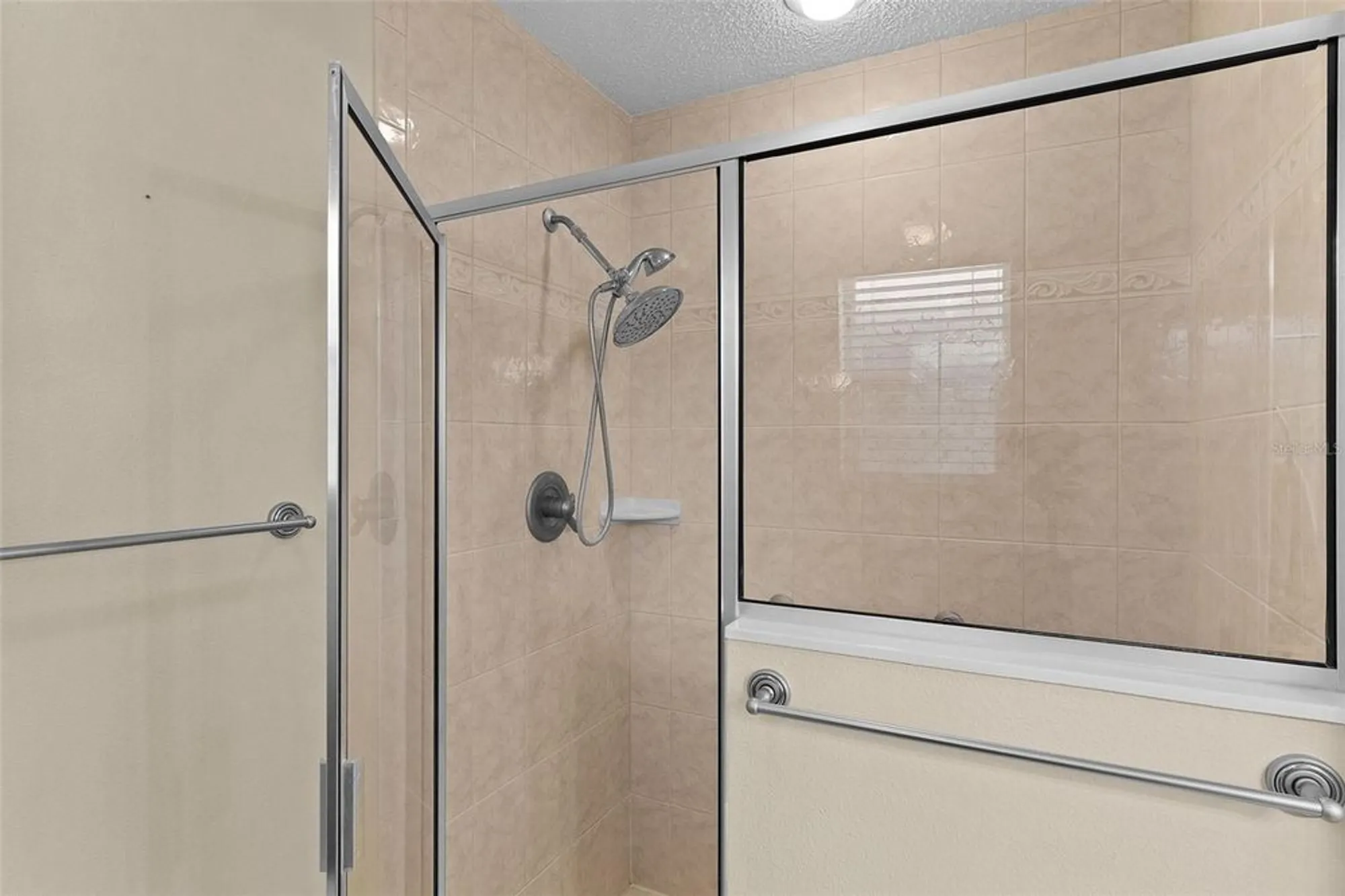 Property Slideshow image 25 of 49 | 2864 manor downs, The Villages, FL, 32162