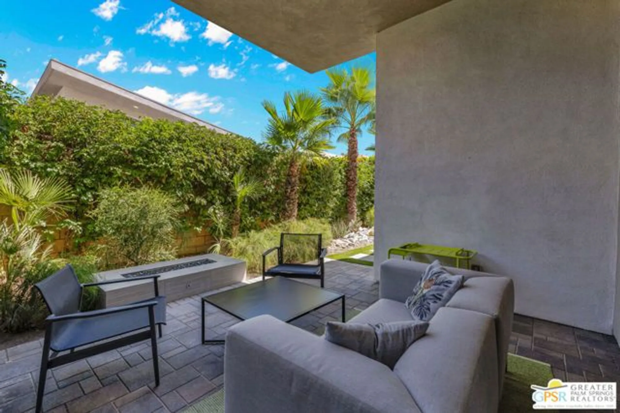 Property Slideshow image 11 of 43 | 1136 cyan ln, Palm Springs, CA, 92262