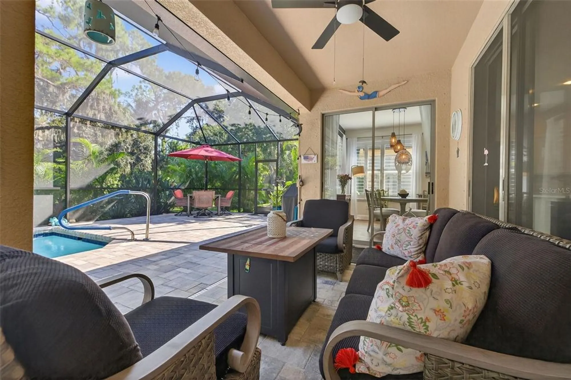 Property Slideshow image 33 of 55 | 359 laurel falls dr, Apollo Beach, FL, 33572