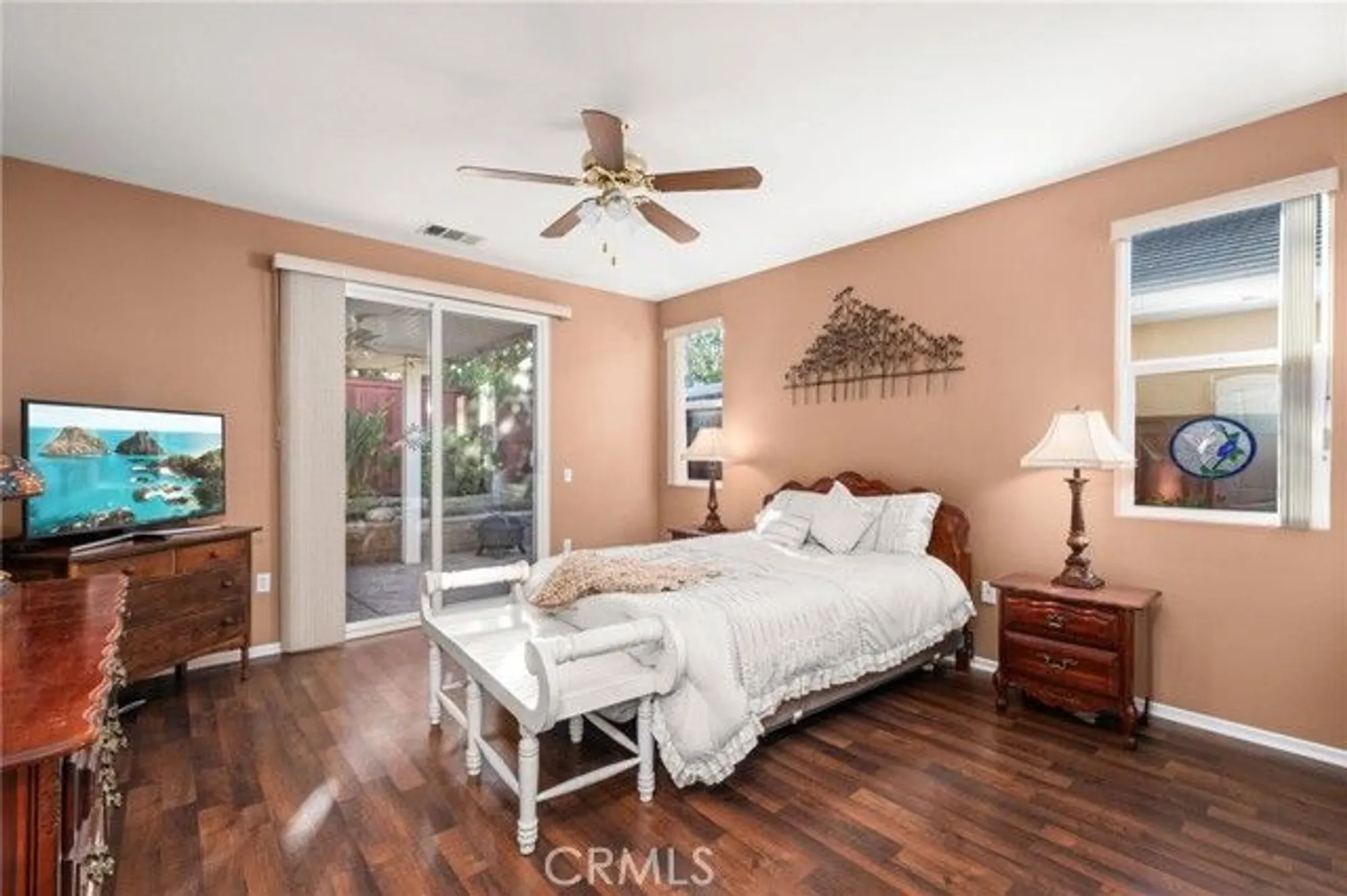 Property Slideshow image 7 of 37 | 382 casper dr, Hemet, CA, 92545