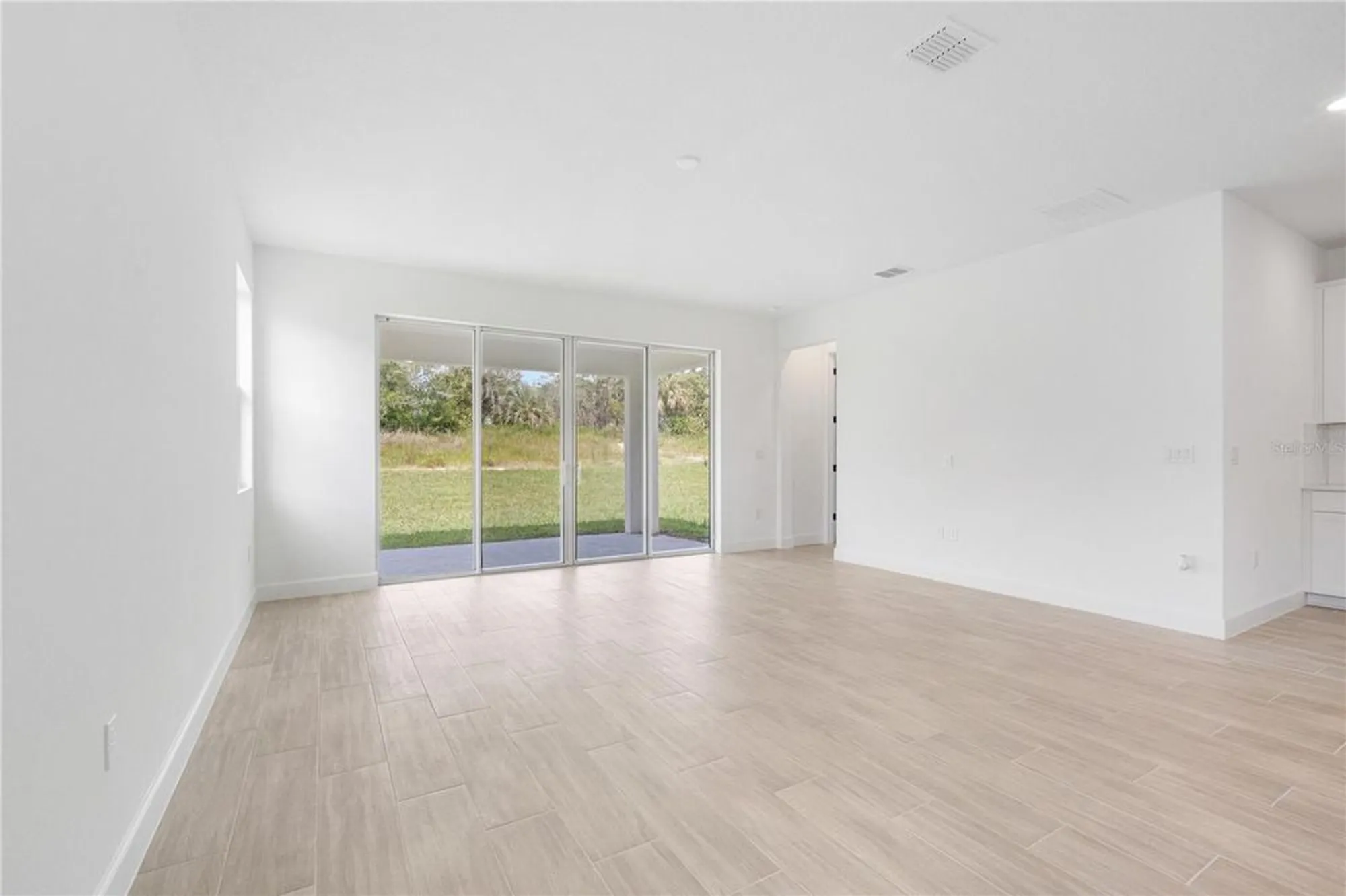 Property Slideshow image 18 of 43 | 9021 players dr, Weeki Wachee, FL, 34613